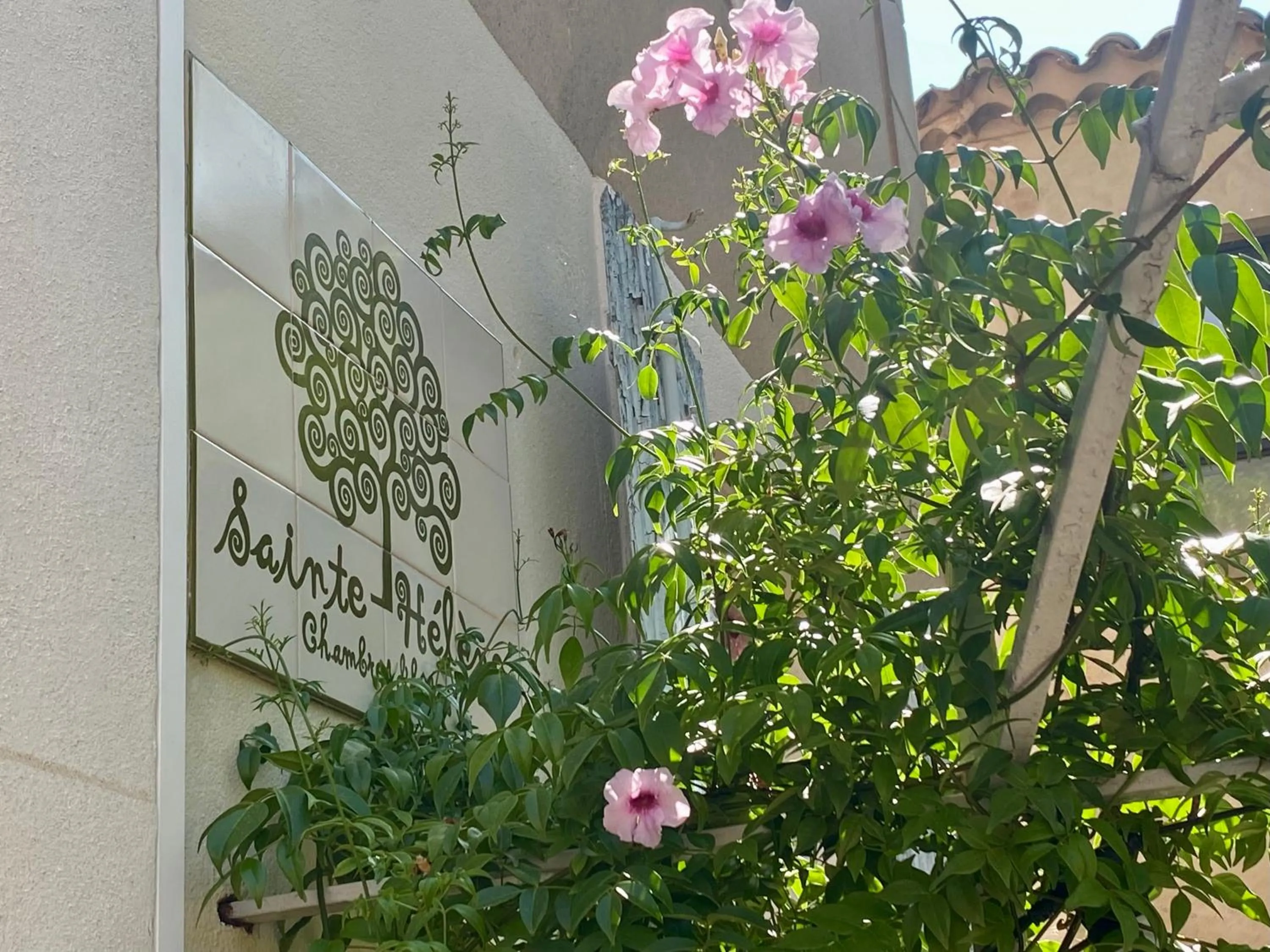 Facade/entrance in Sainte-Hélène Chambres d'Hôtes & Appartement