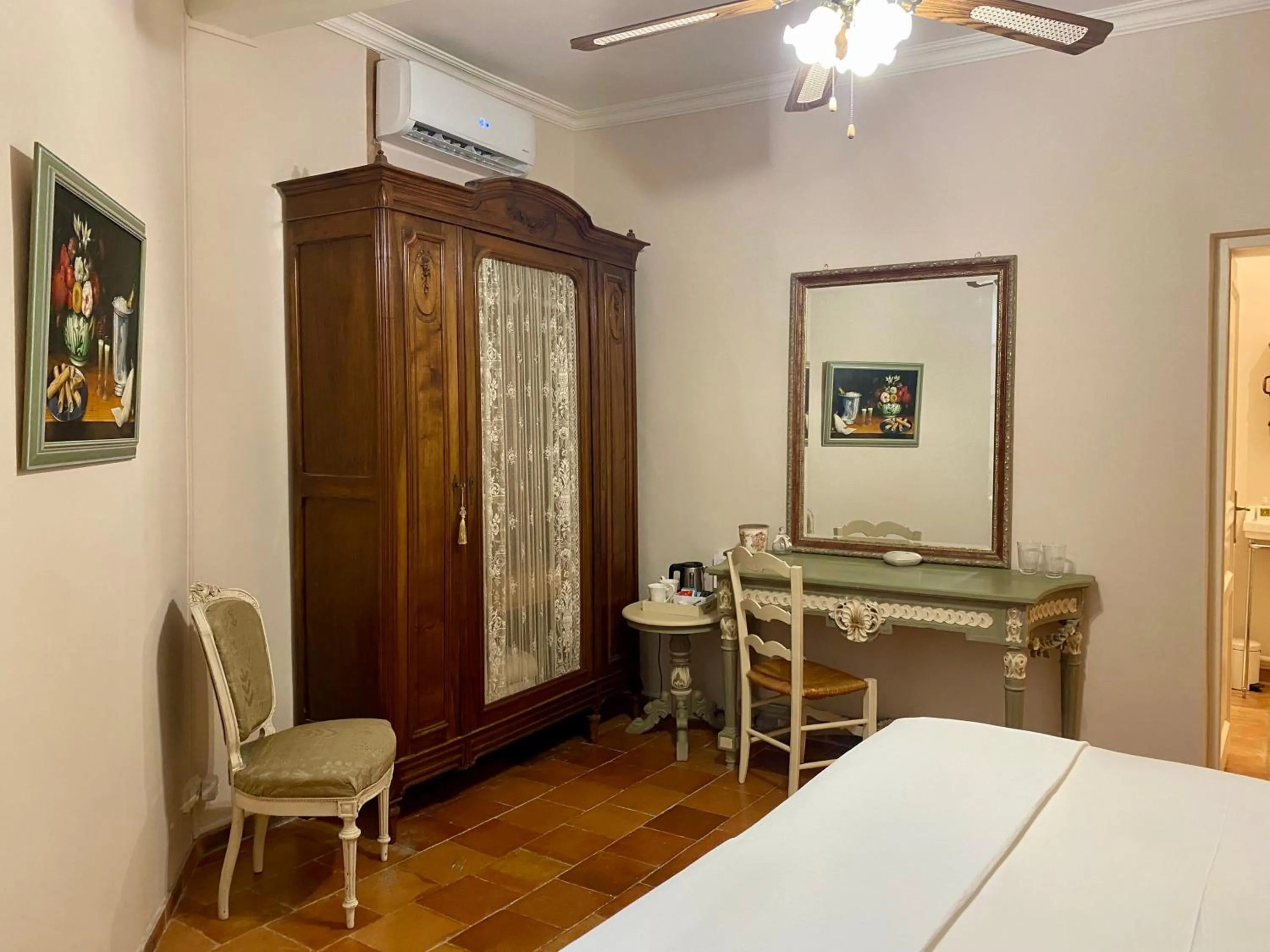 Shower in Sainte-Hélène Chambres d'Hôtes & Appartement