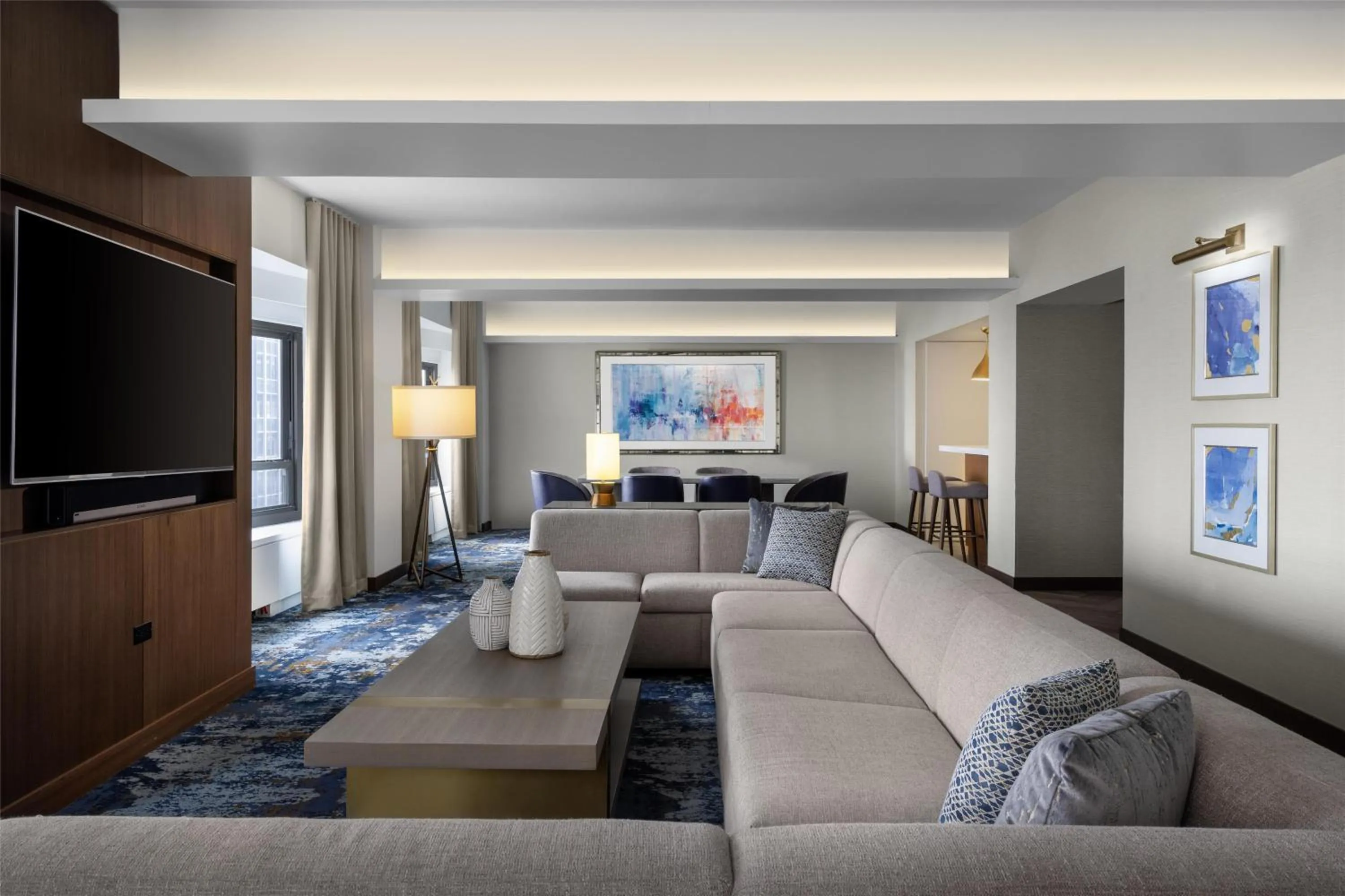 Living room in New York Hilton Midtown