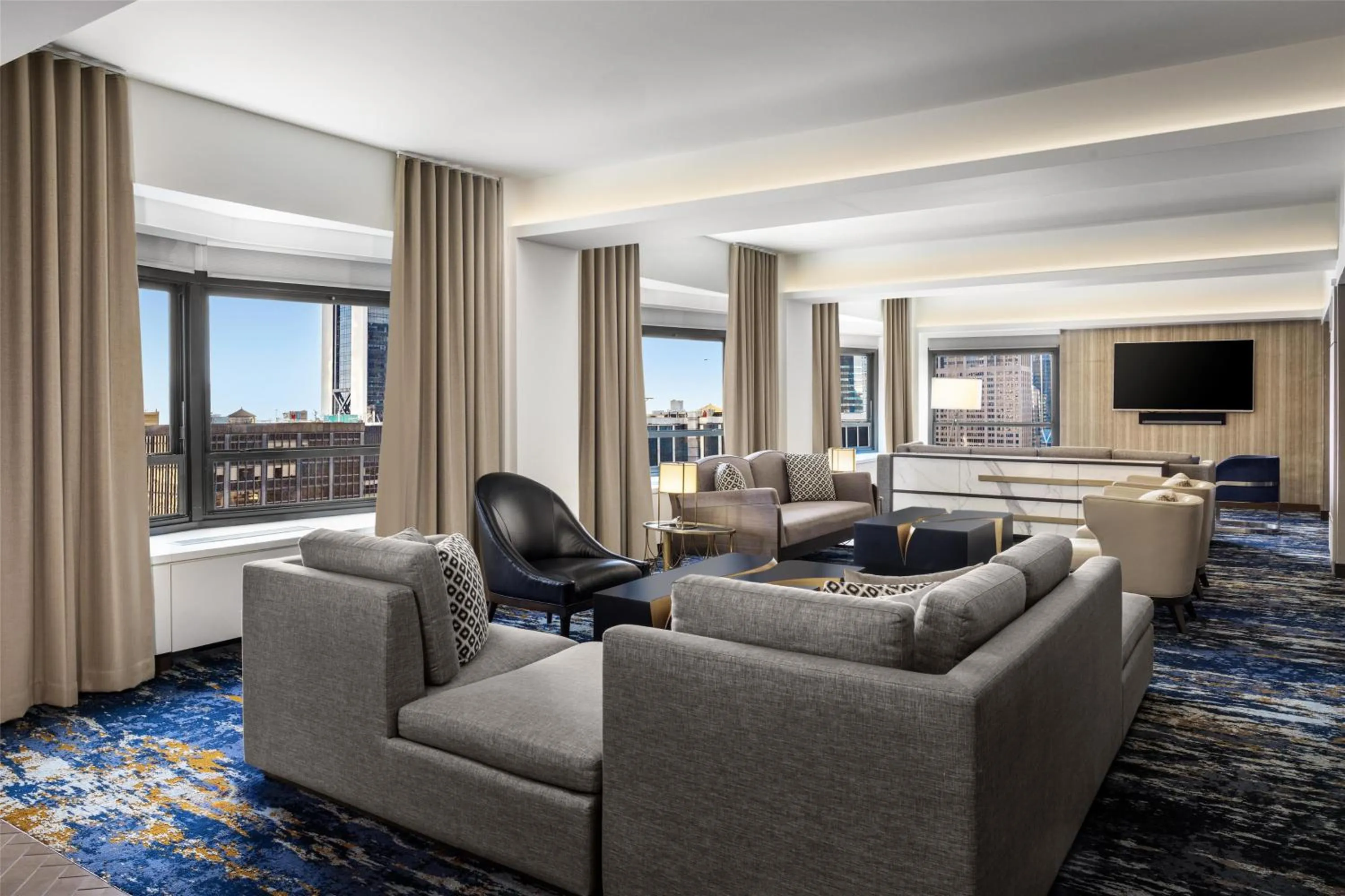 Living room in New York Hilton Midtown
