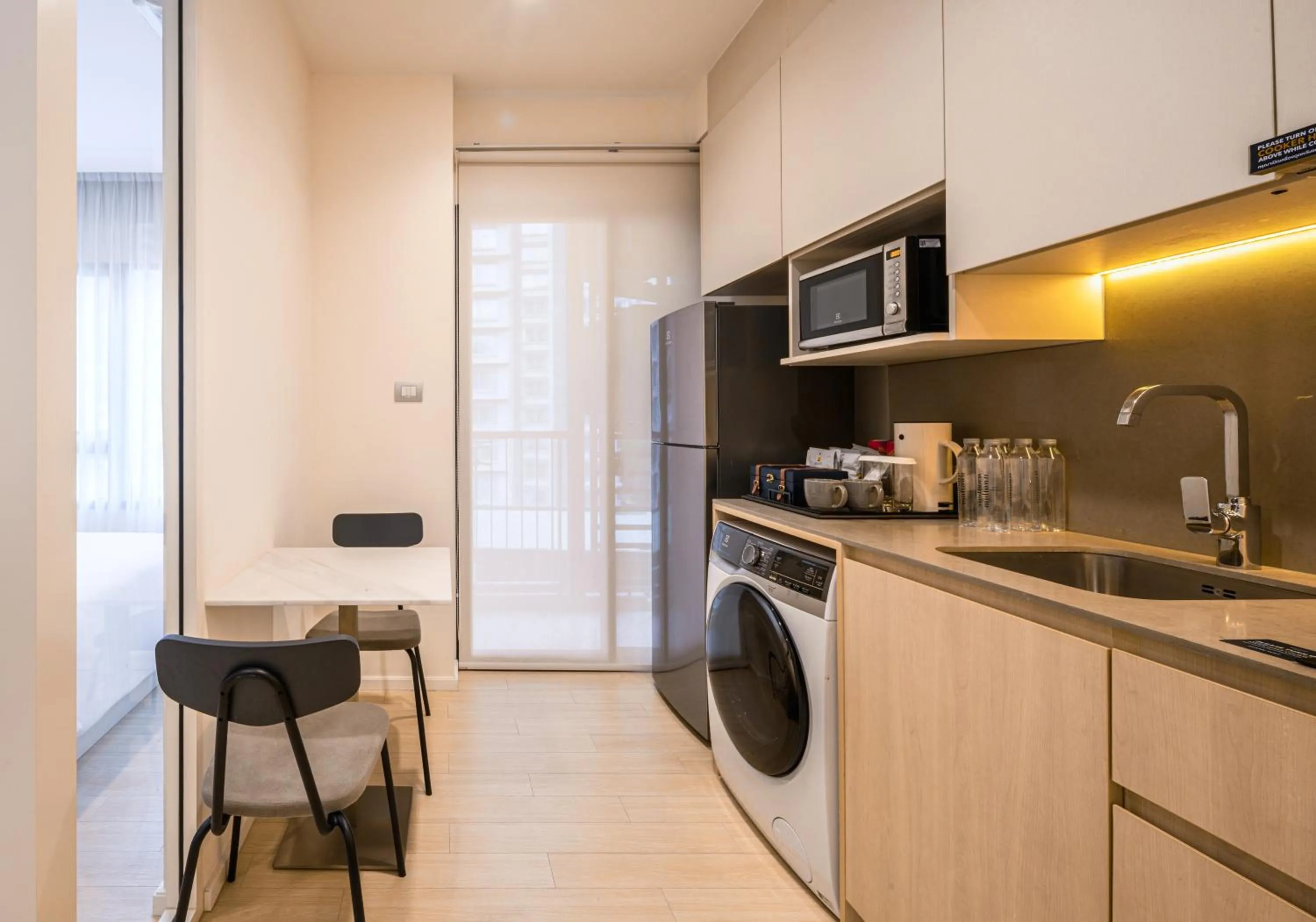 Kitchen or kitchenette in Sindhorn Midtown Hotel Bangkok, Vignette Collection by IHG