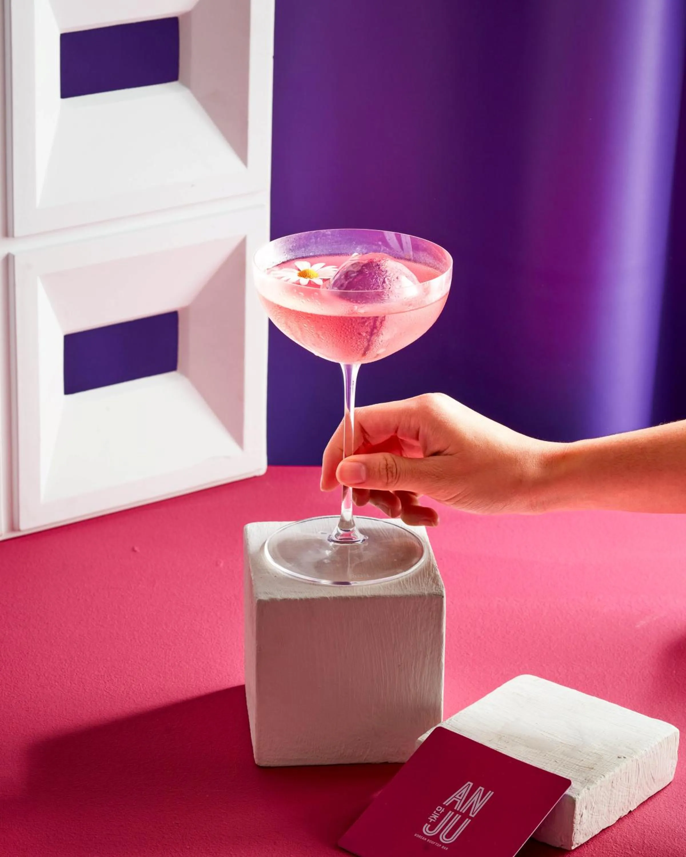 Food and drinks in Sindhorn Midtown Hotel Bangkok, Vignette Collection by IHG