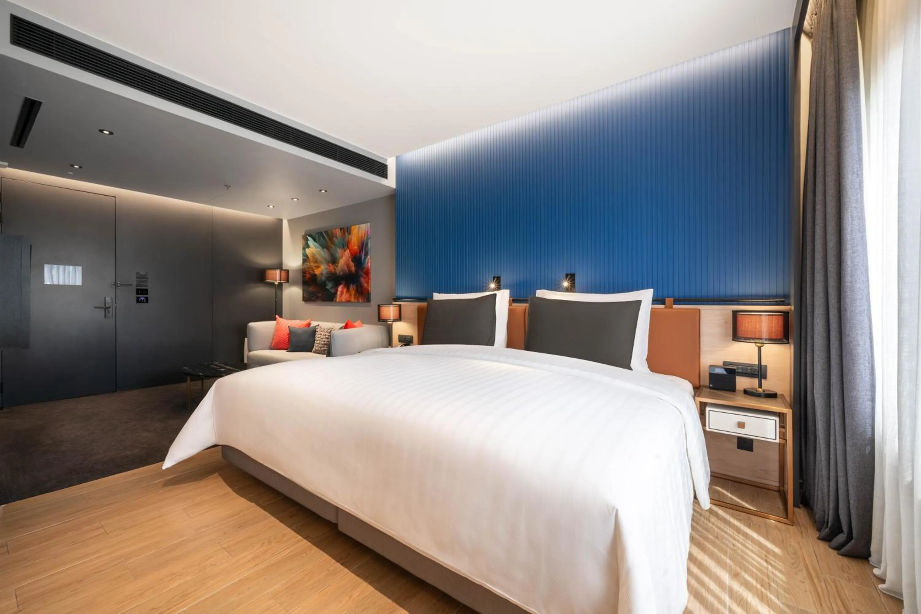 Bed in Sindhorn Midtown Hotel Bangkok, Vignette Collection by IHG