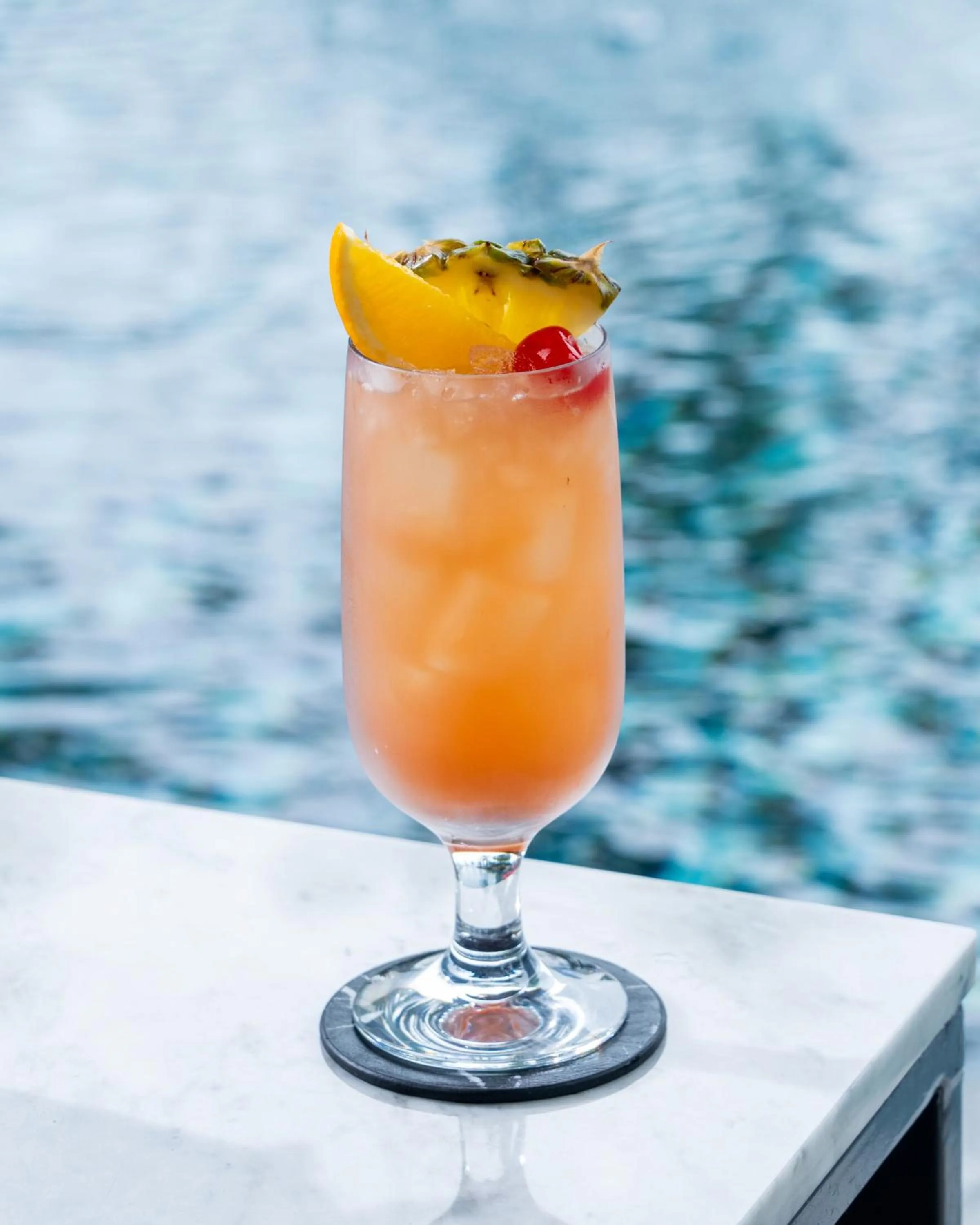 Food and drinks in Sindhorn Midtown Hotel Bangkok, Vignette Collection by IHG