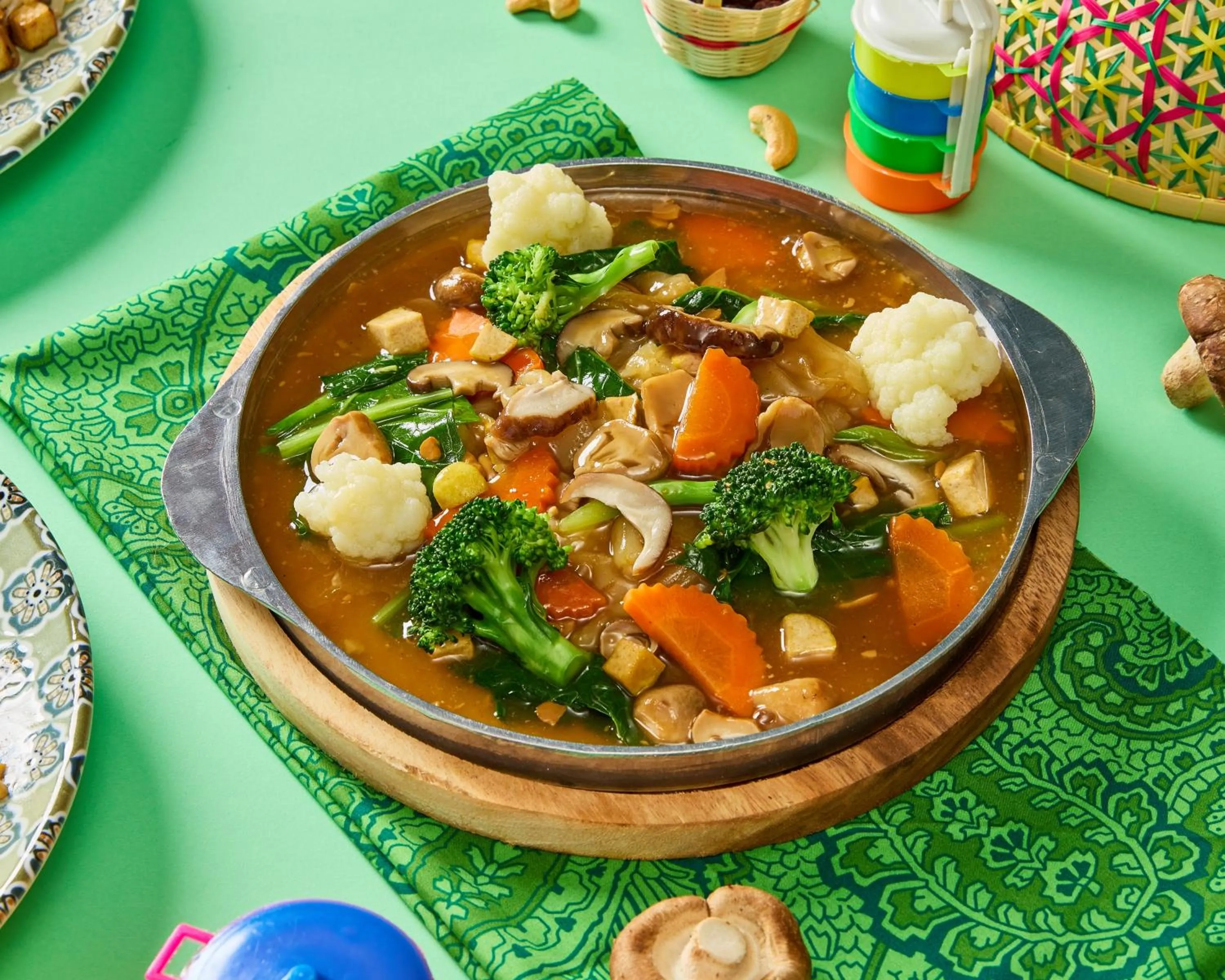 Food and drinks in Sindhorn Midtown Hotel Bangkok, Vignette Collection by IHG