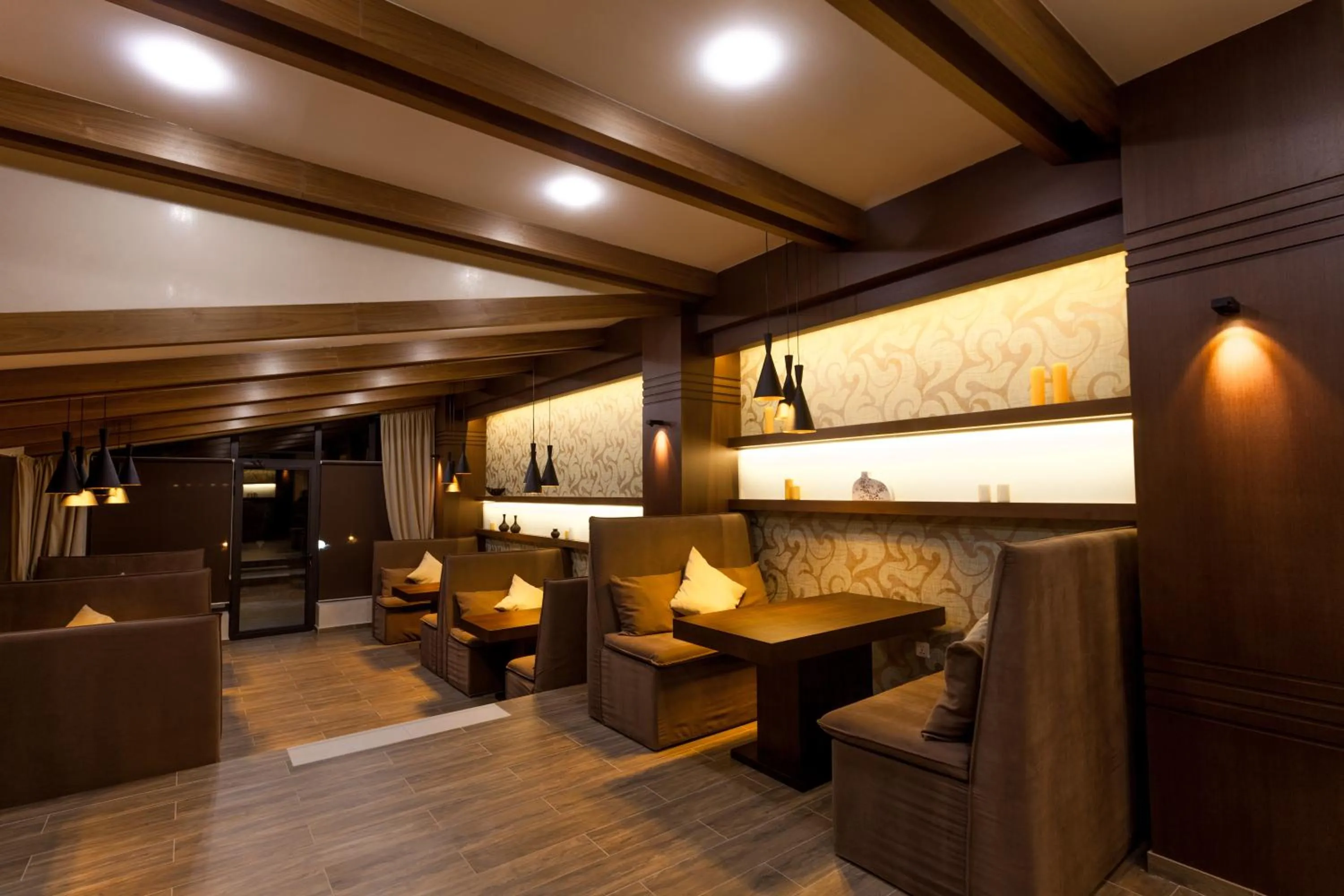 Lounge or bar in Crystal Hotel & SPA