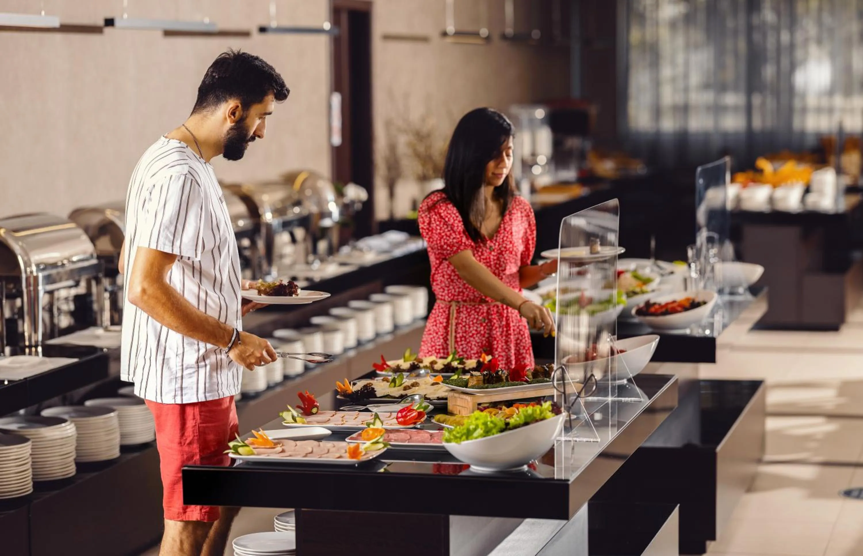 Restaurant/places to eat in Crystal Hotel & SPA