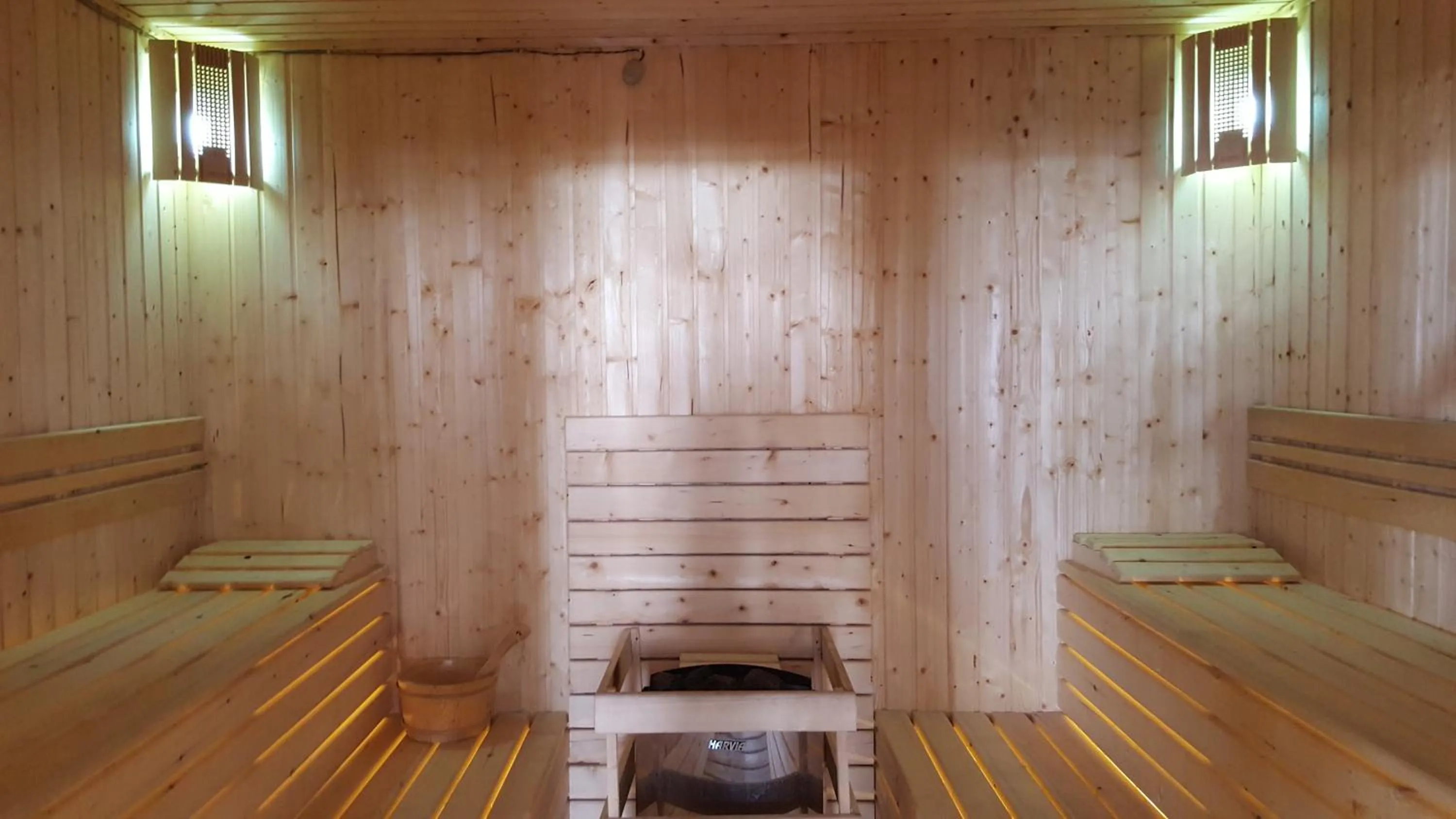 Sauna in Crystal Hotel & SPA