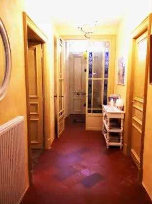 Property building in Aux Anges Gardiens