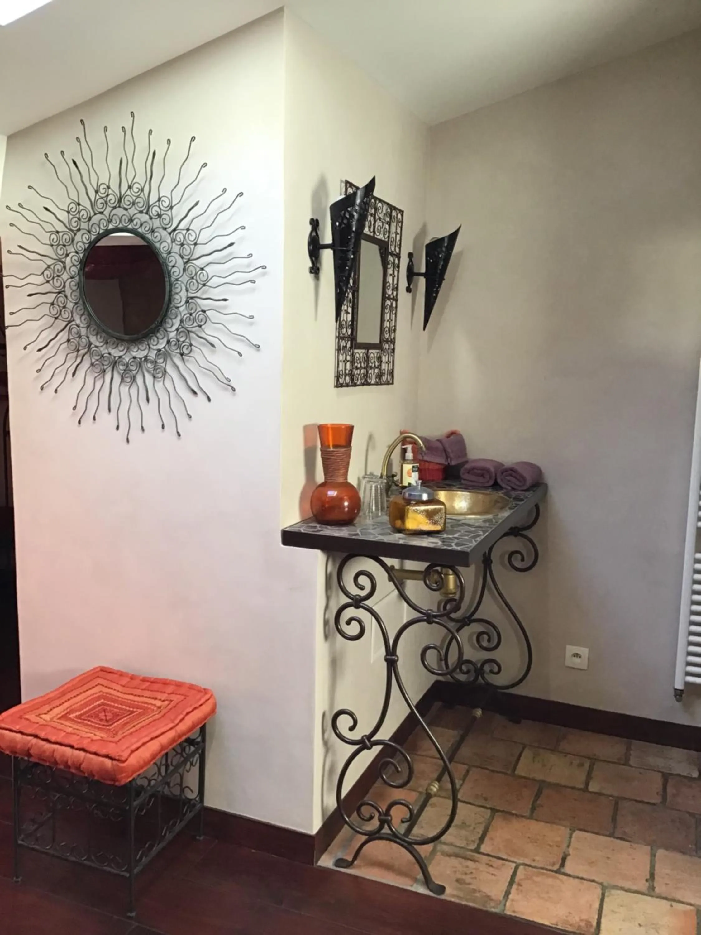 Bathroom in Aux Anges Gardiens