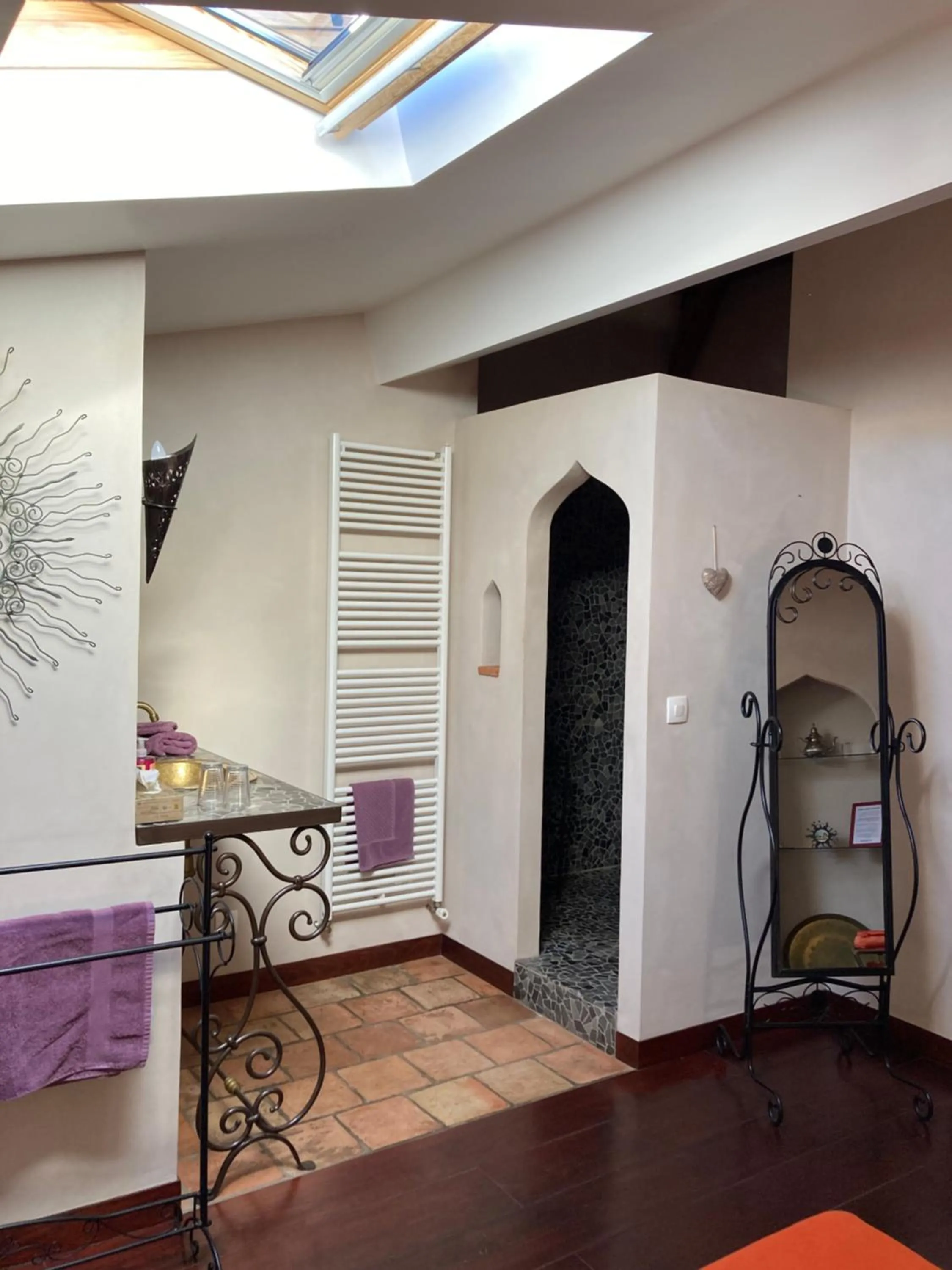 Bathroom in Aux Anges Gardiens