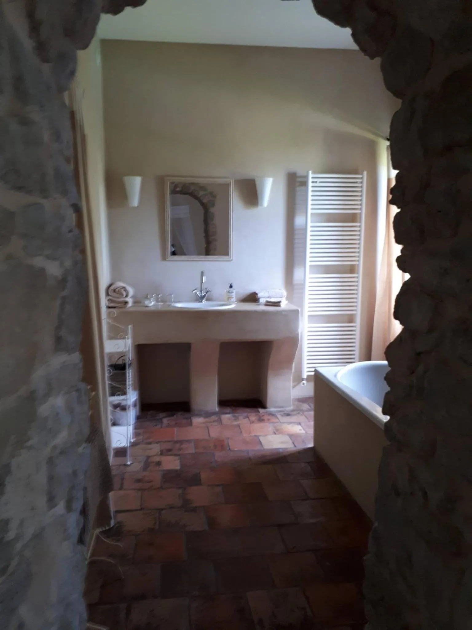 Bathroom in Aux Anges Gardiens
