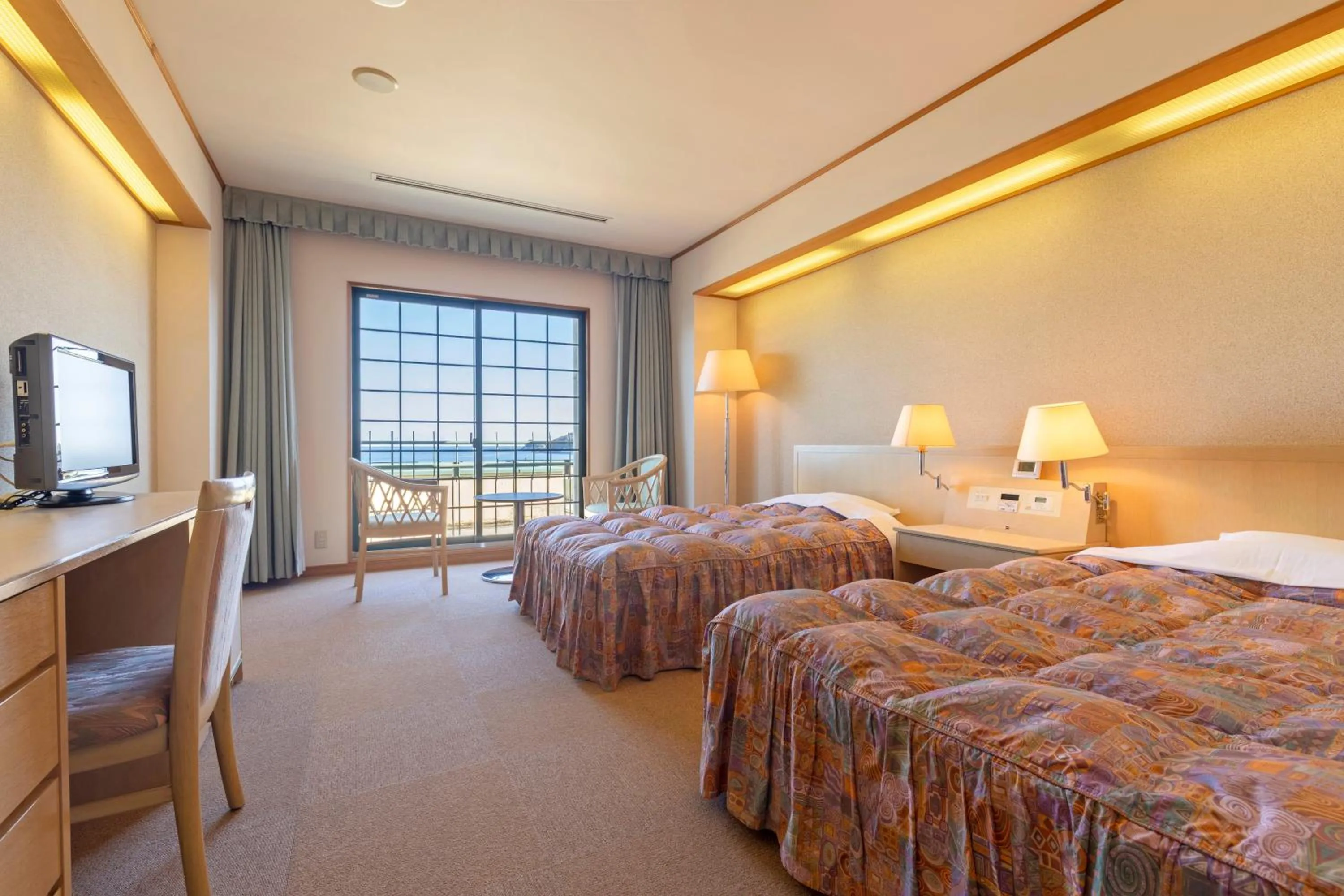 Sea view, Bed in Hotel Riviera Shishikui