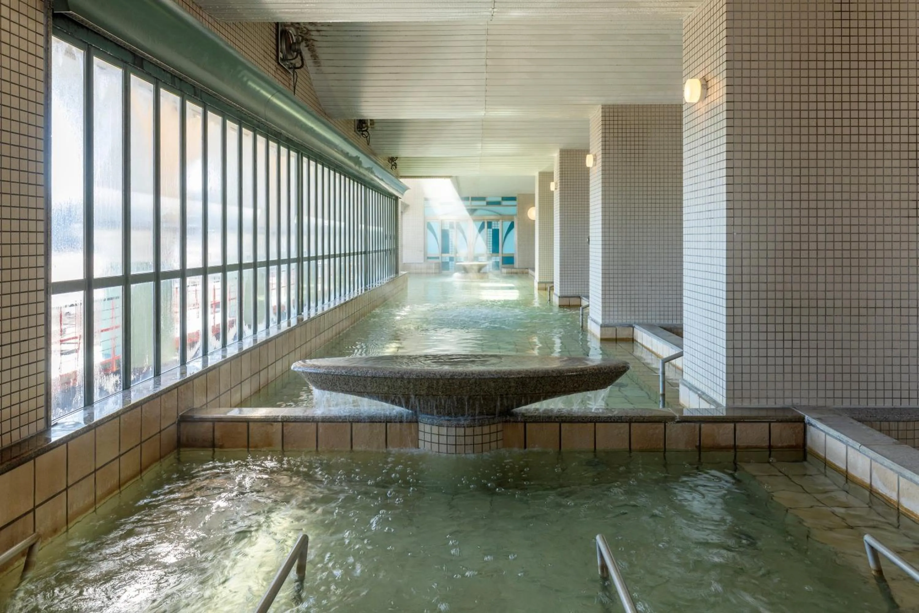 Hot Spring Bath in Hotel Riviera Shishikui