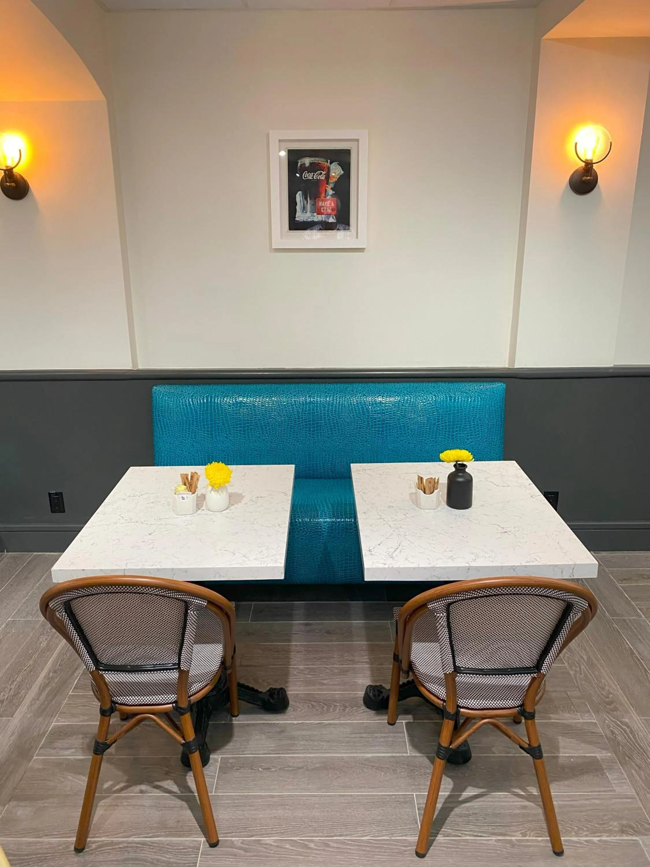 Restaurant/places to eat in Hollywood Hotel