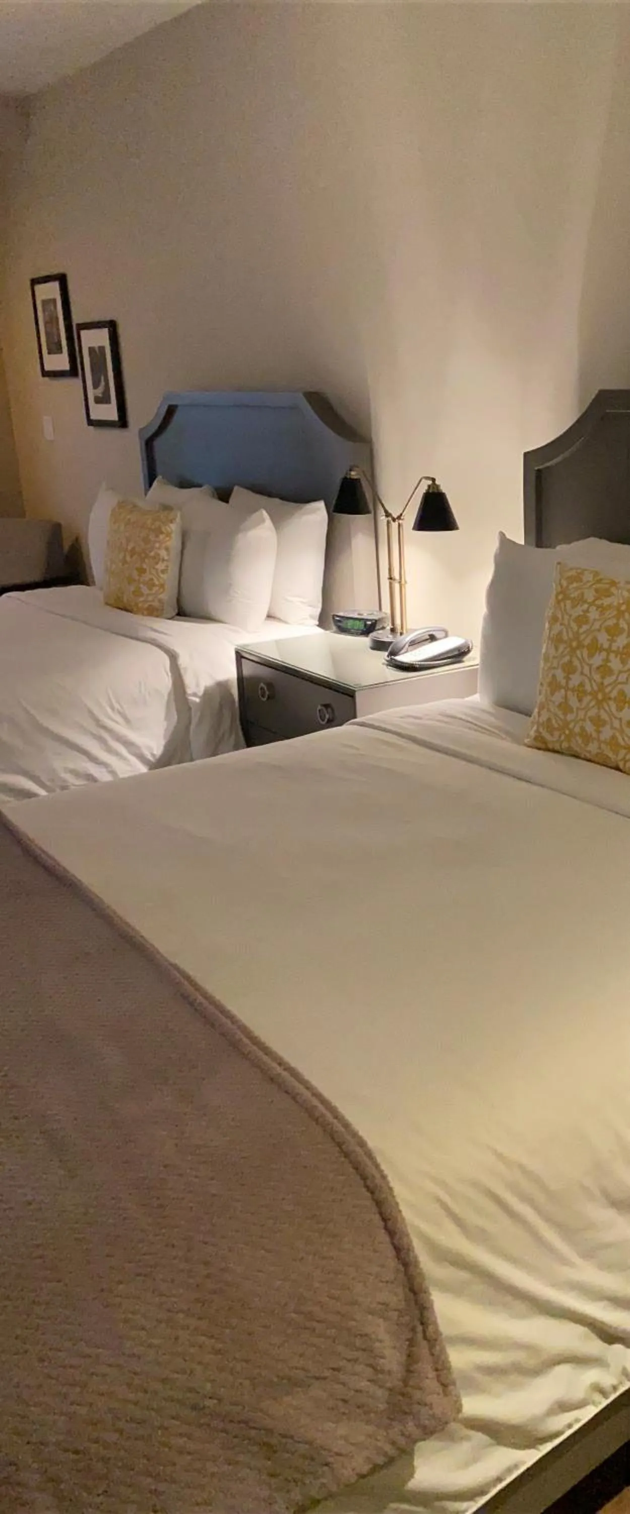 Bed in Hollywood Hotel