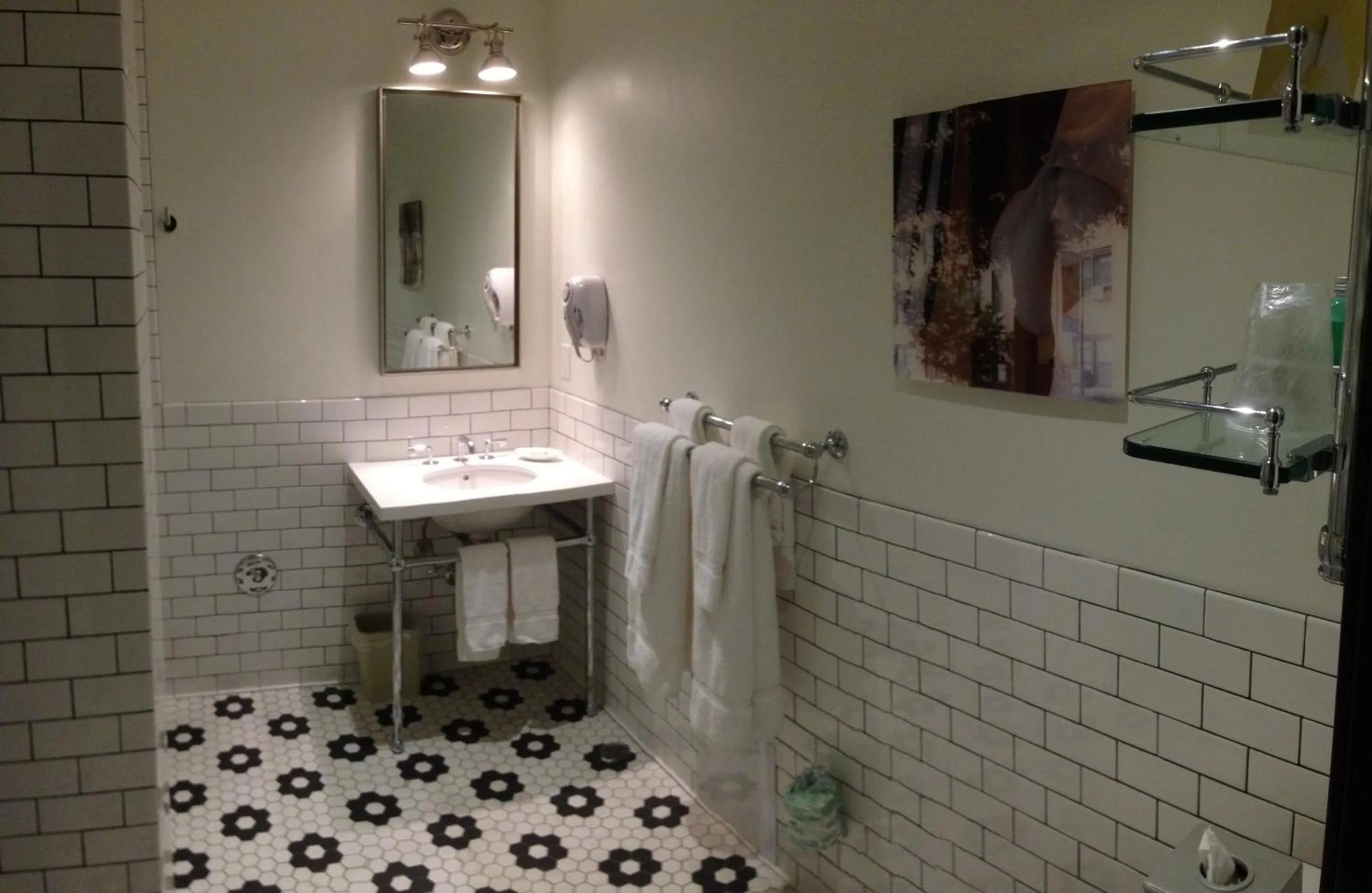 Bathroom in Hollywood Hotel