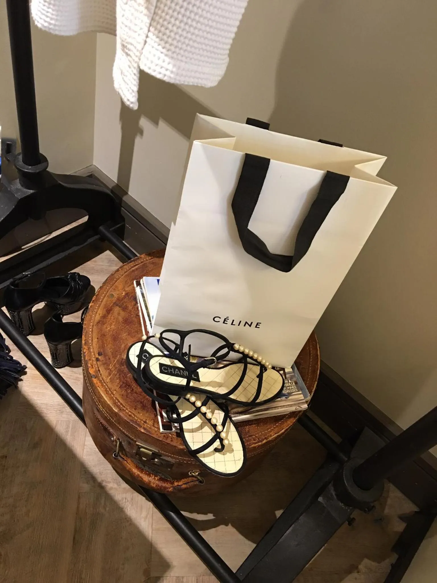 Decorative detail in Hollywood Hotel