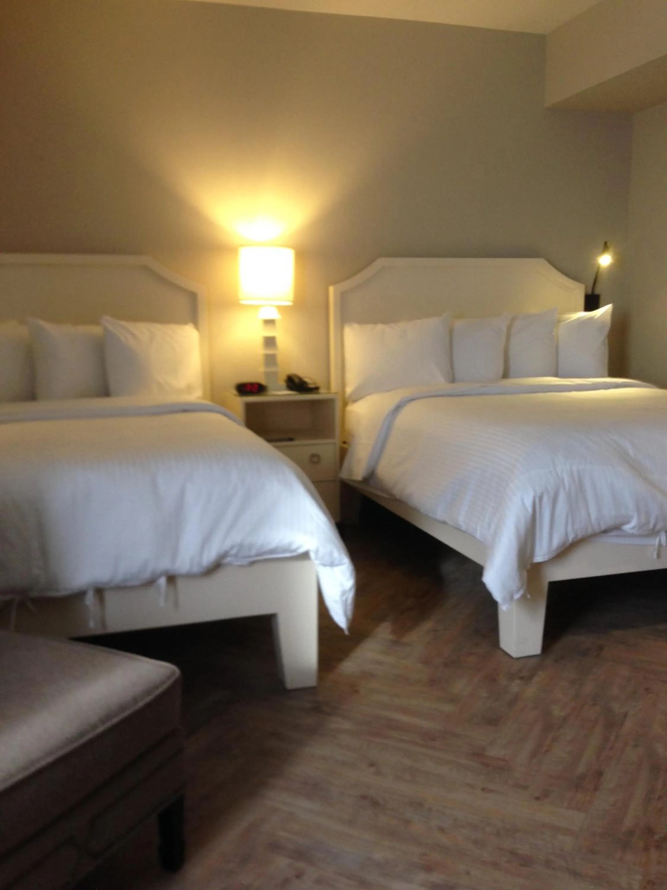 Bed in Hollywood Hotel