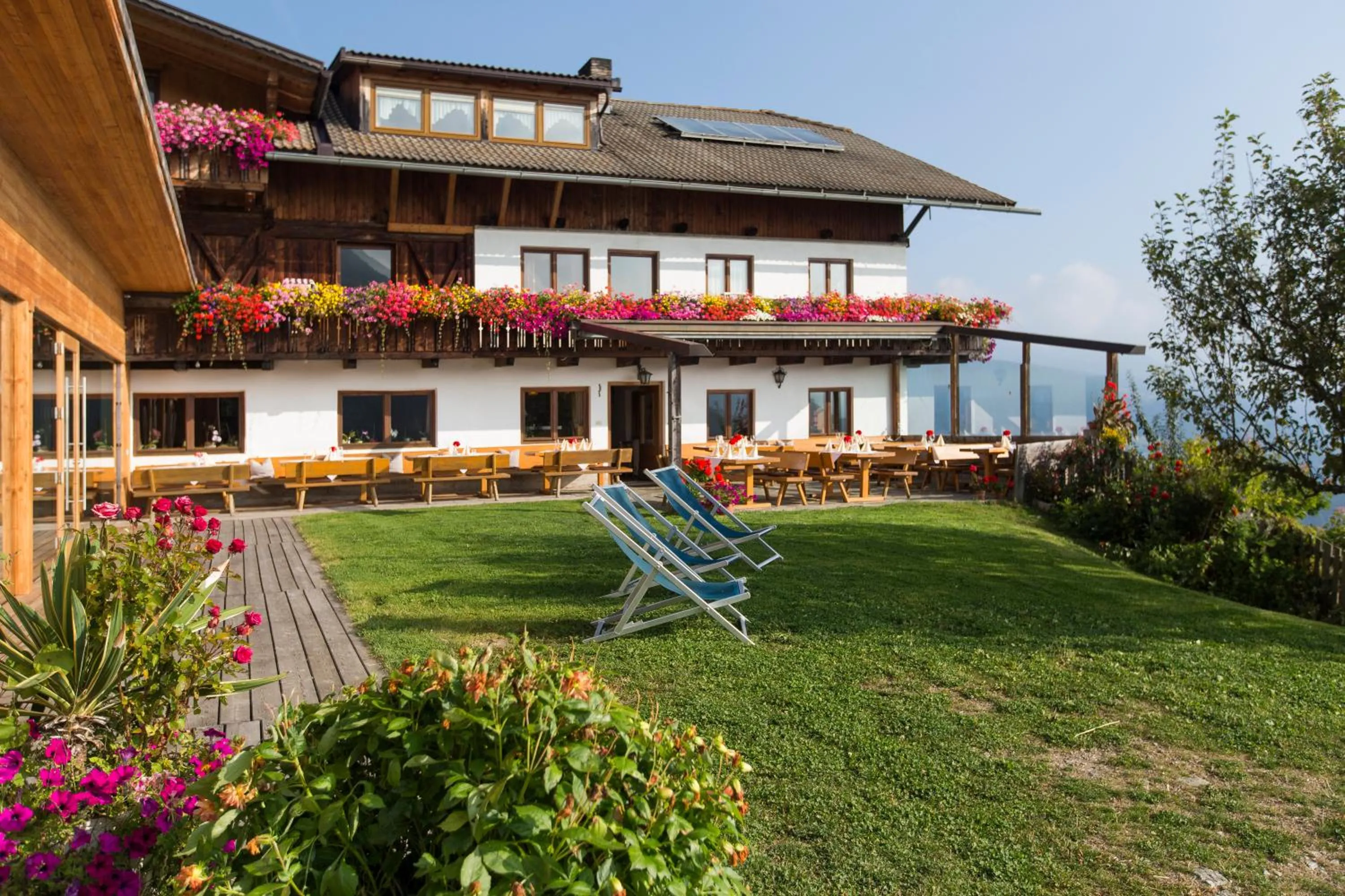 Property building in Berggasthof Häusler