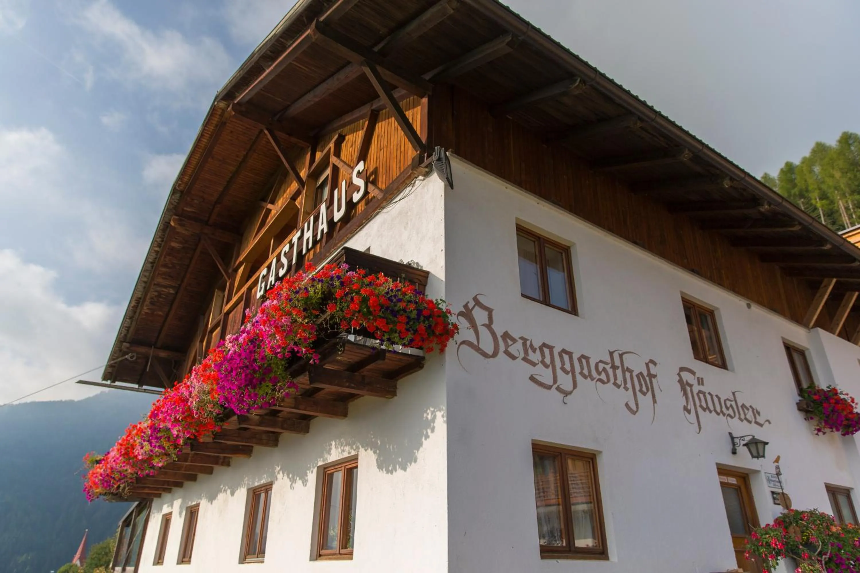 Facade/entrance in Berggasthof Häusler
