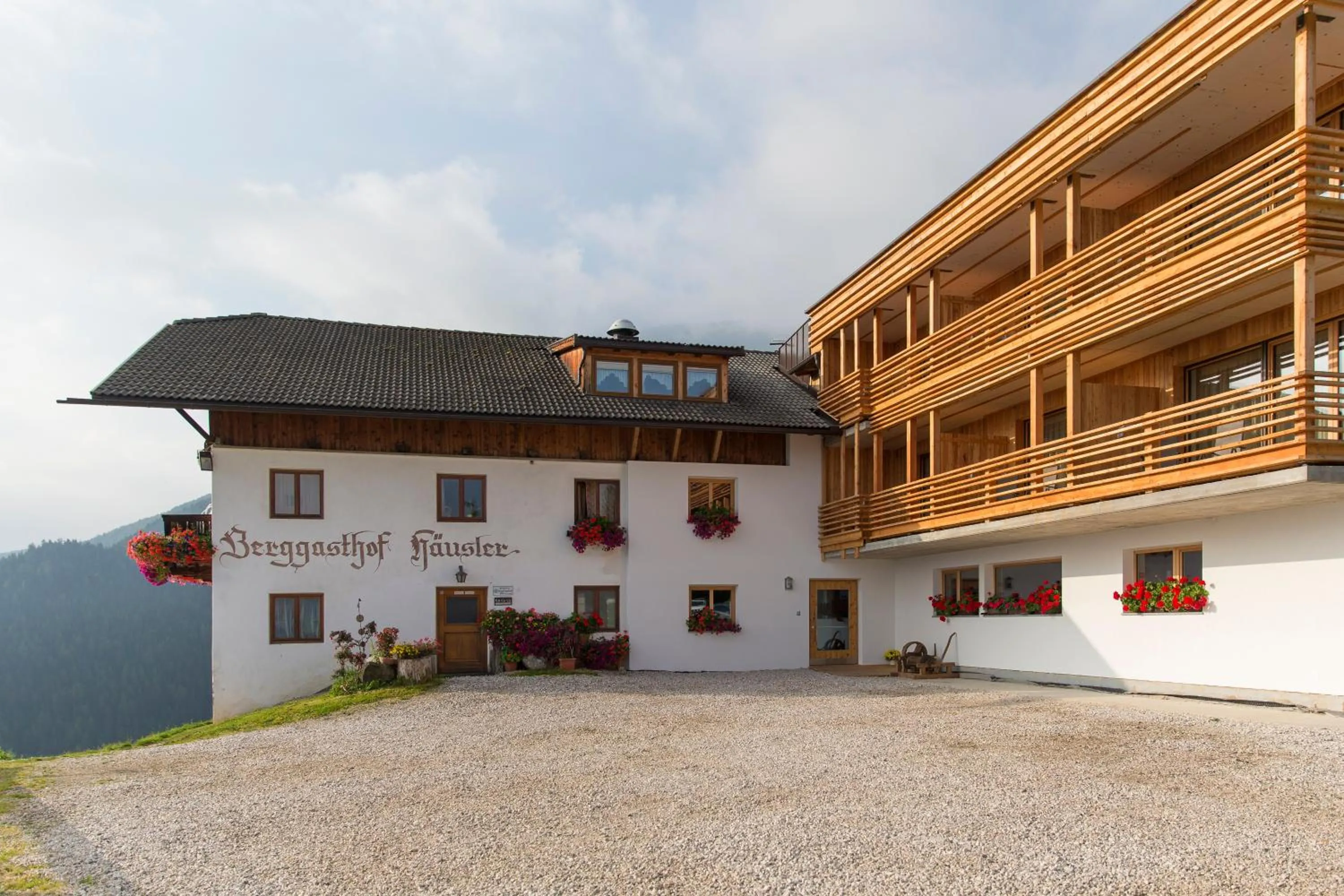 Facade/entrance in Berggasthof Häusler
