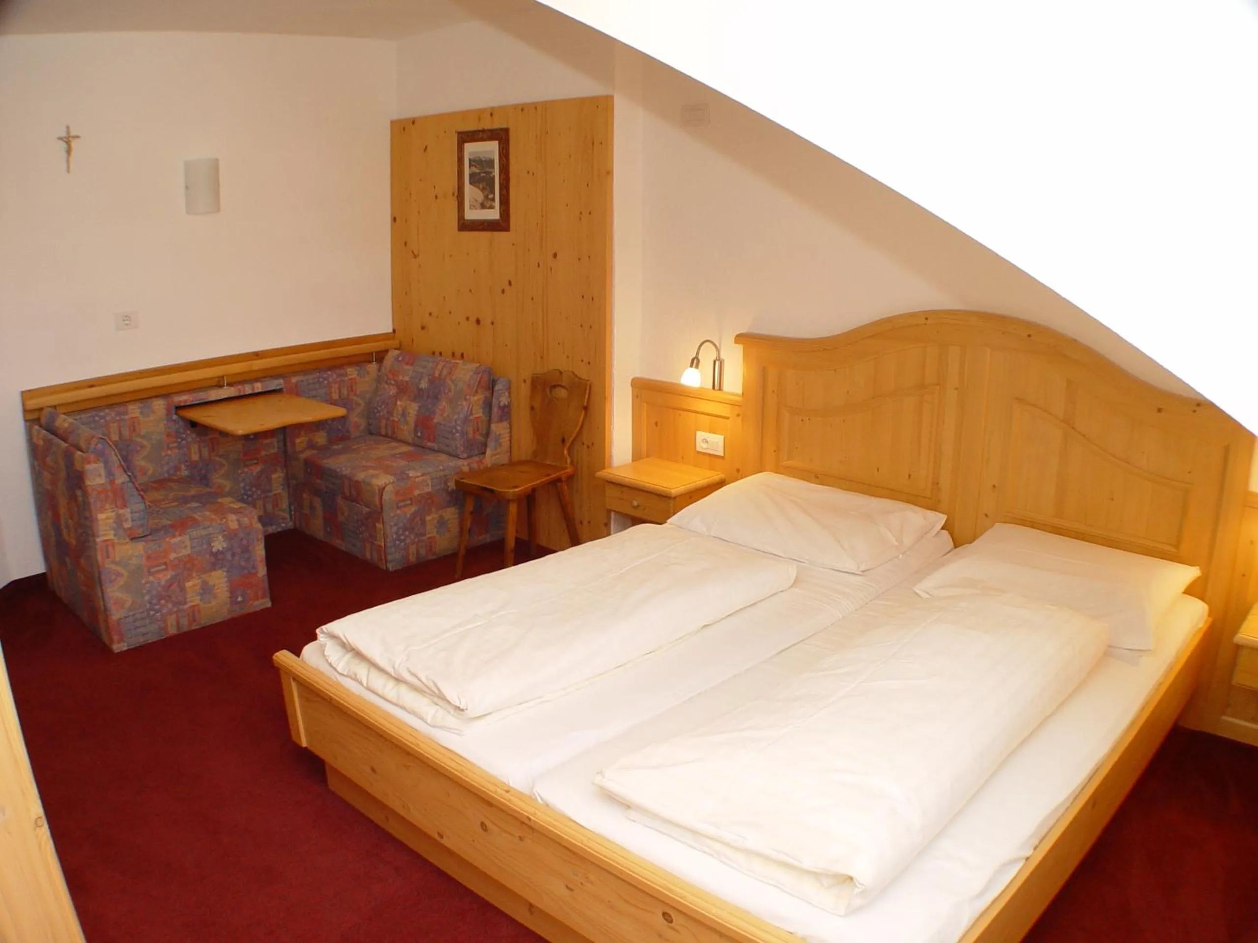 Photo of the whole room, Bed in Berggasthof Häusler