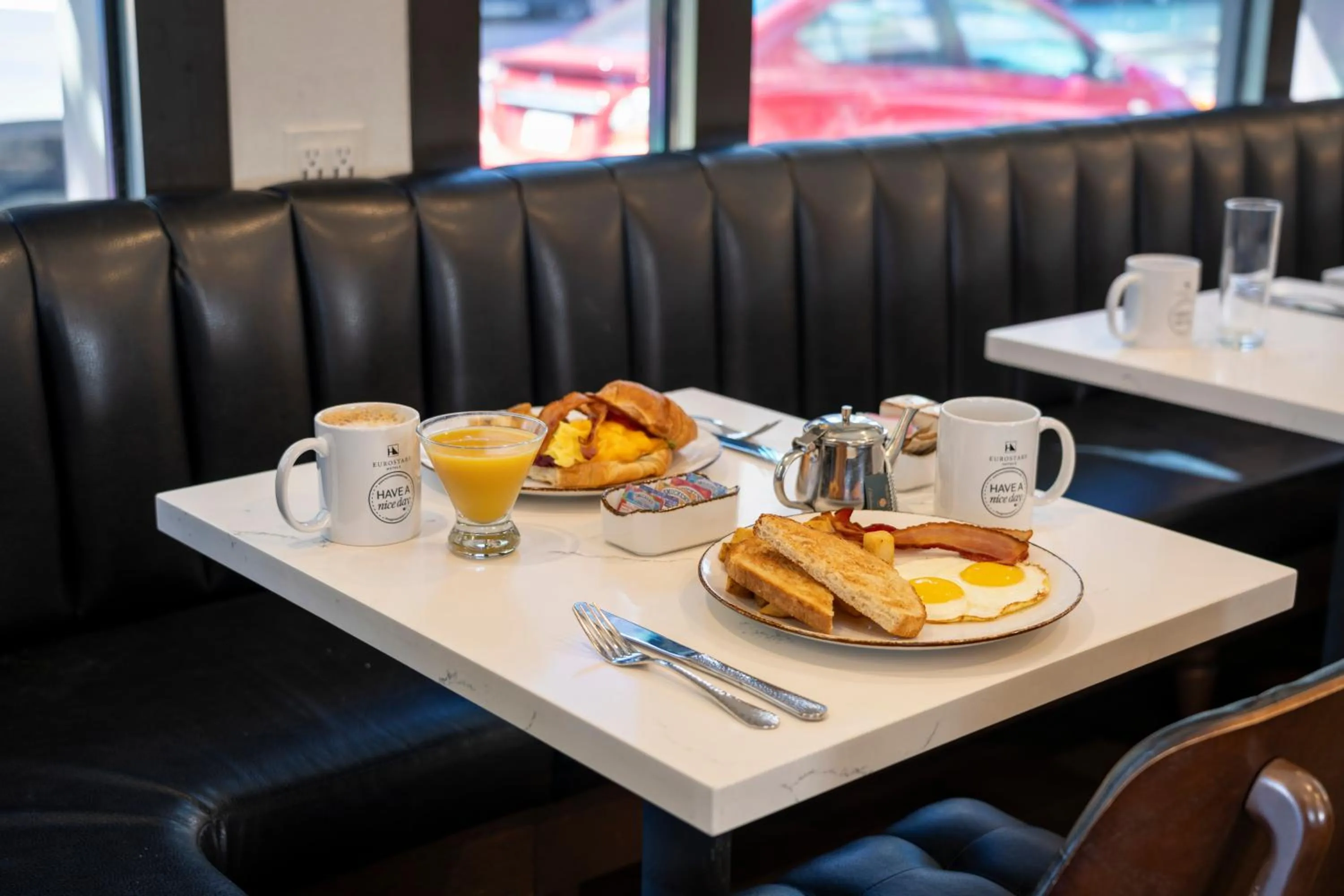 Breakfast in Eurostars The Boxer