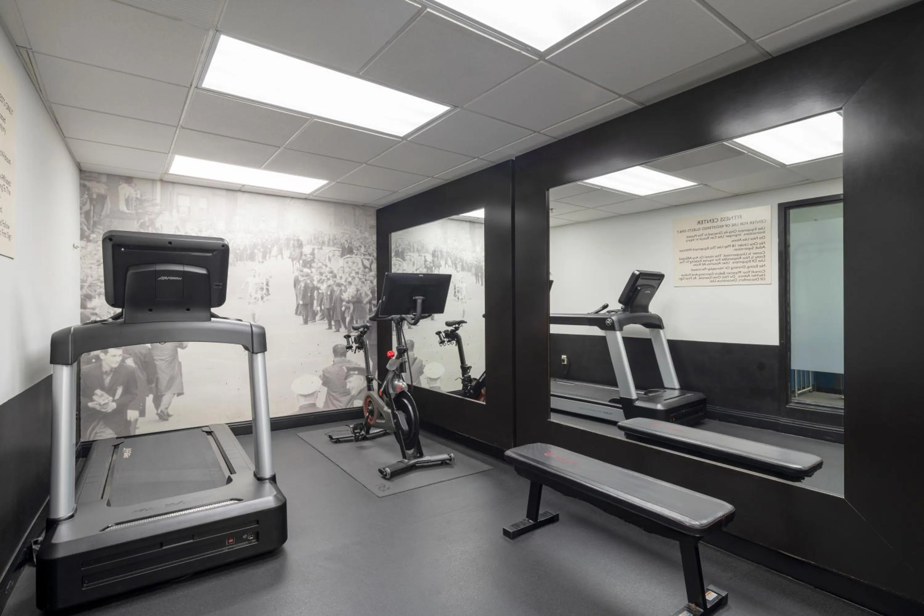 Fitness centre/facilities in Eurostars The Boxer