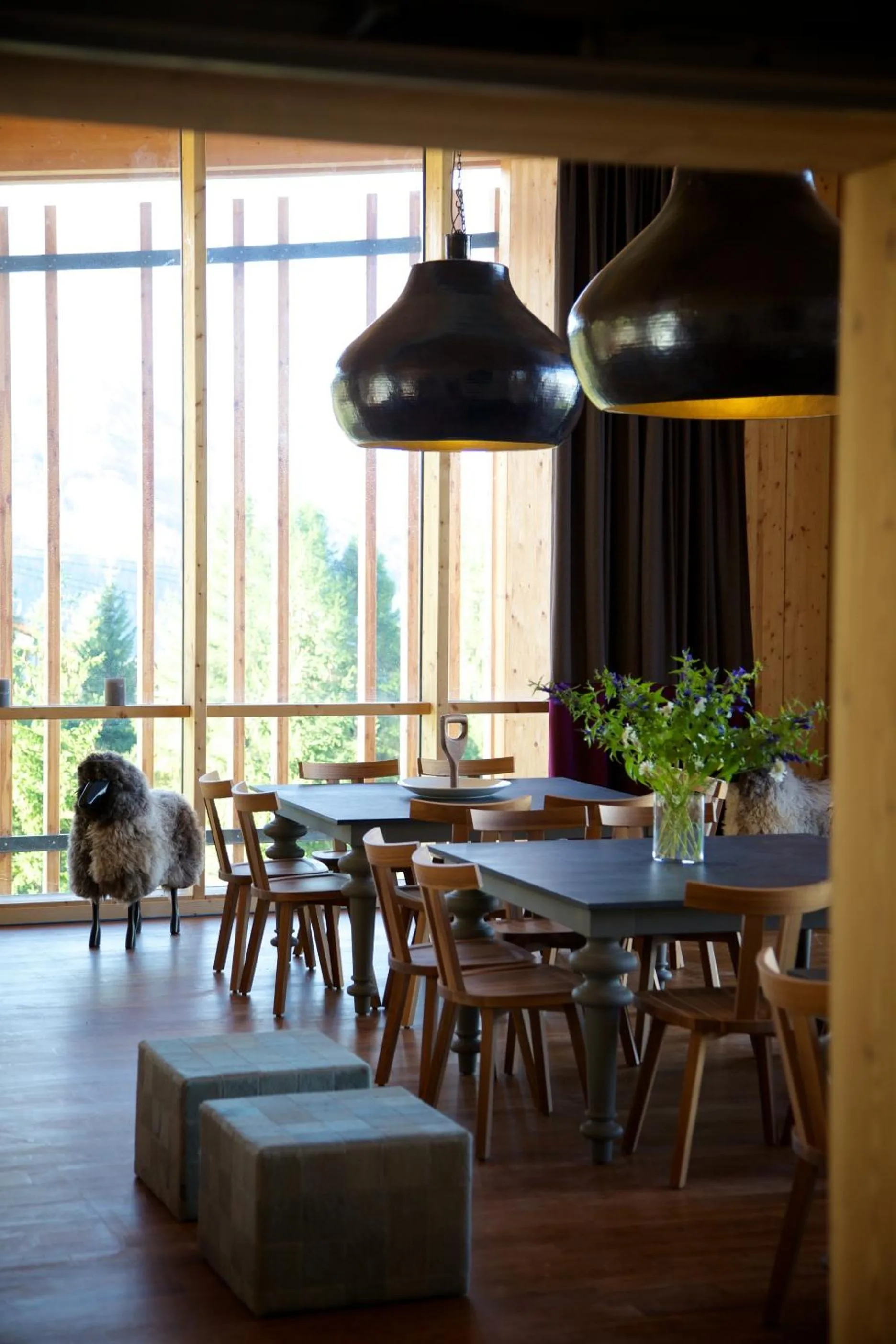 Day in L'Aiguille Grive Chalets Hotel