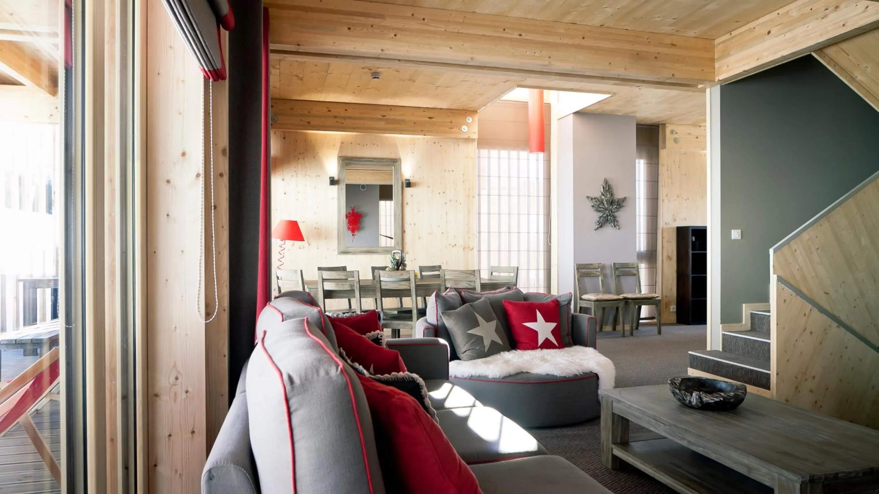 Chalet (8 people) in L'Aiguille Grive Chalets Hotel