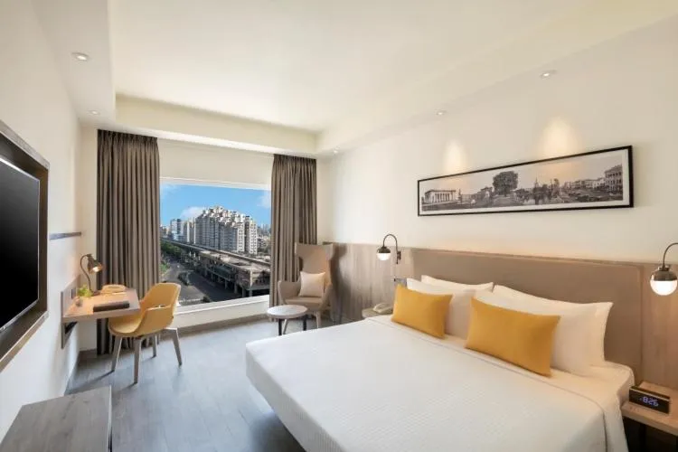 Bedroom, Bed in Lemon Tree Premier, New Town, Kolkata