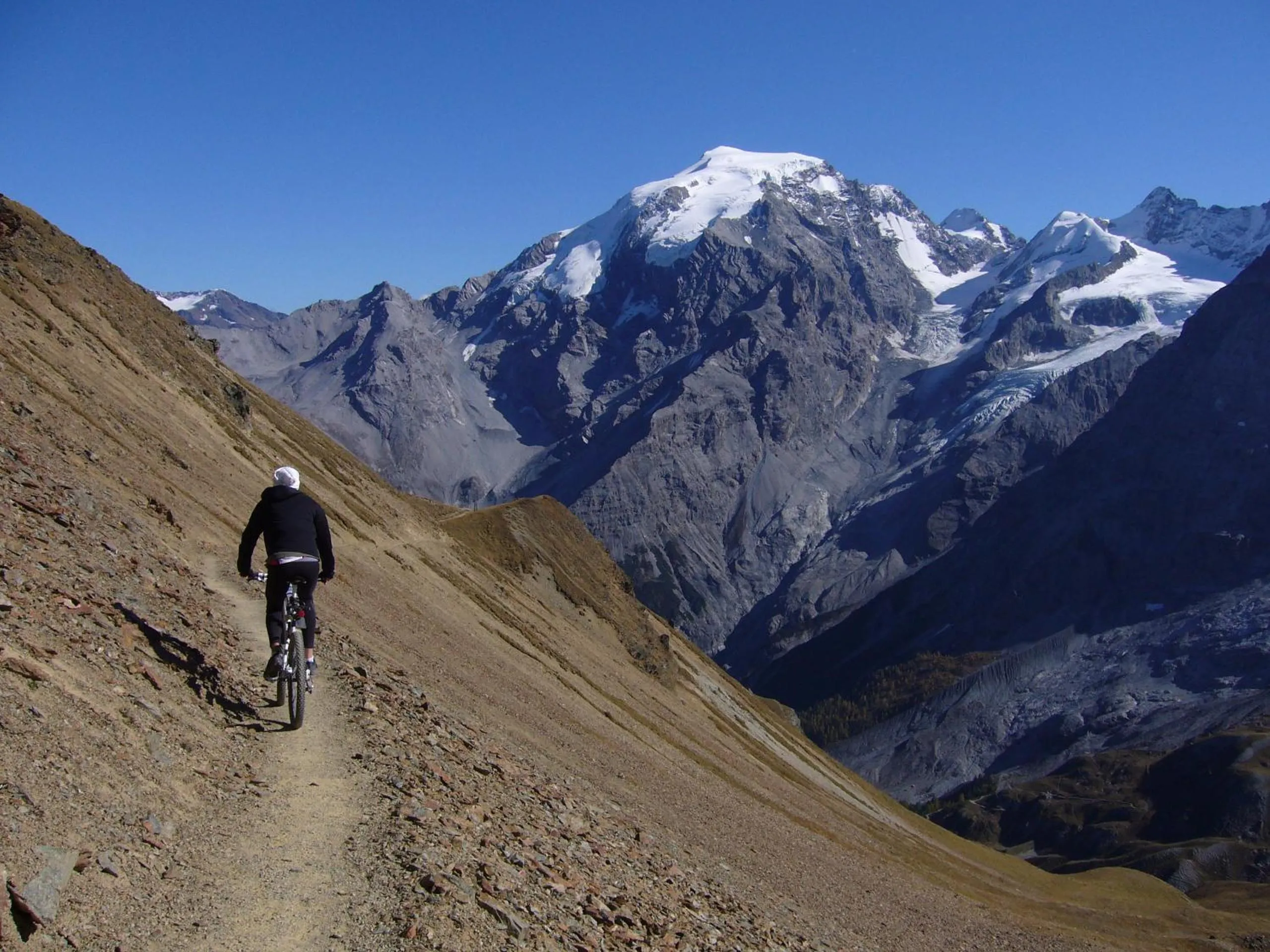 Cycling in Pension & Residence Astoria