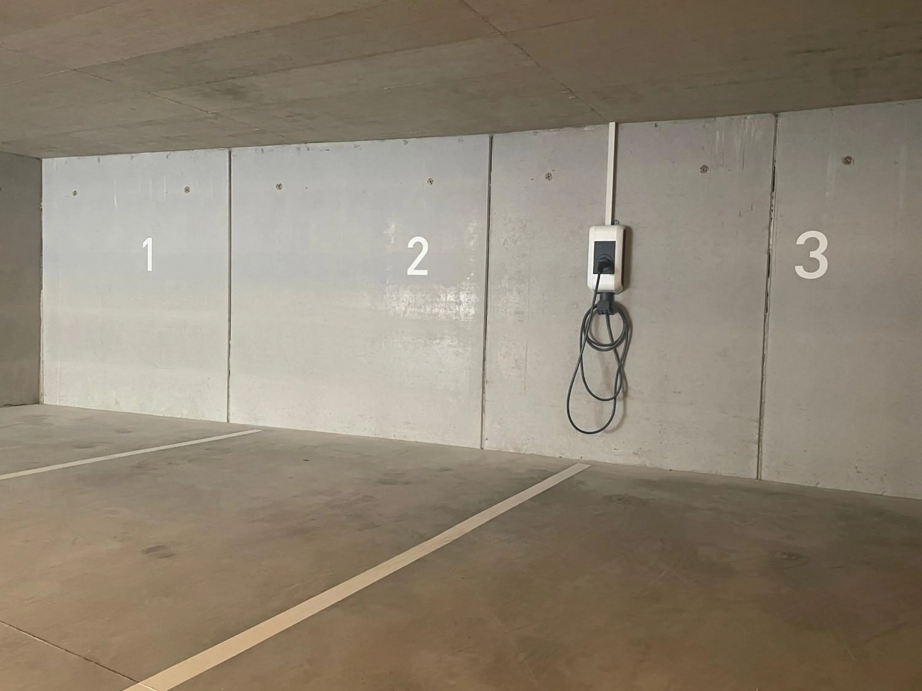 Parking in Pension & Residence Astoria