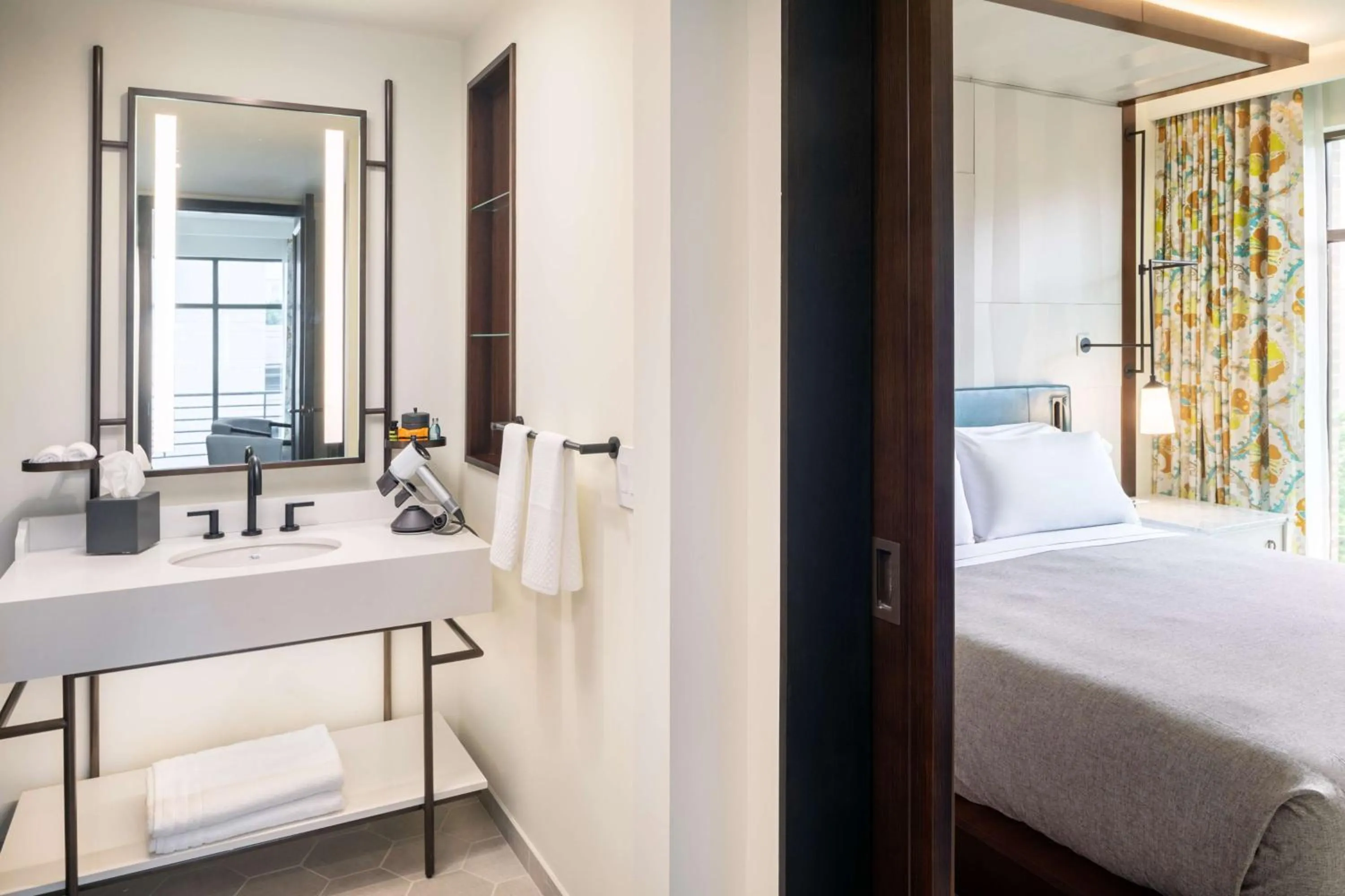 Bed in Canopy By Hilton Charlotte SouthPark