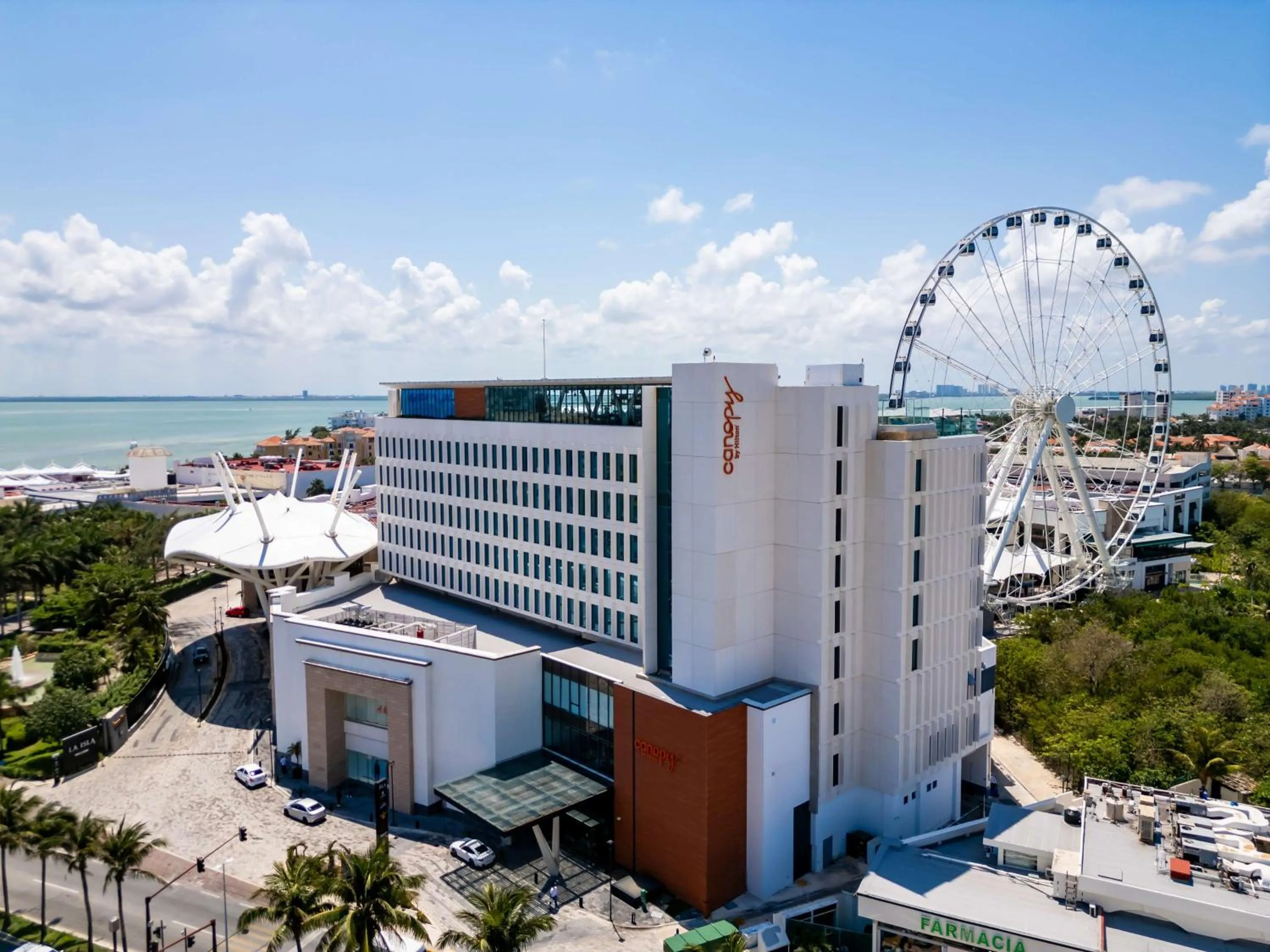 Property building in Canopy By Hilton Cancun La Isla