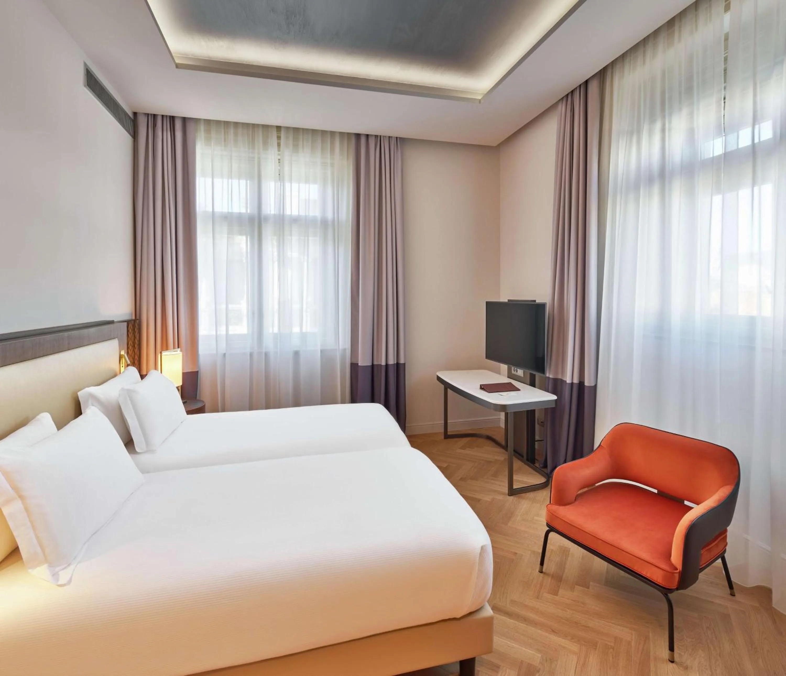 Bedroom, Bed in DoubleTree By Hilton Trieste