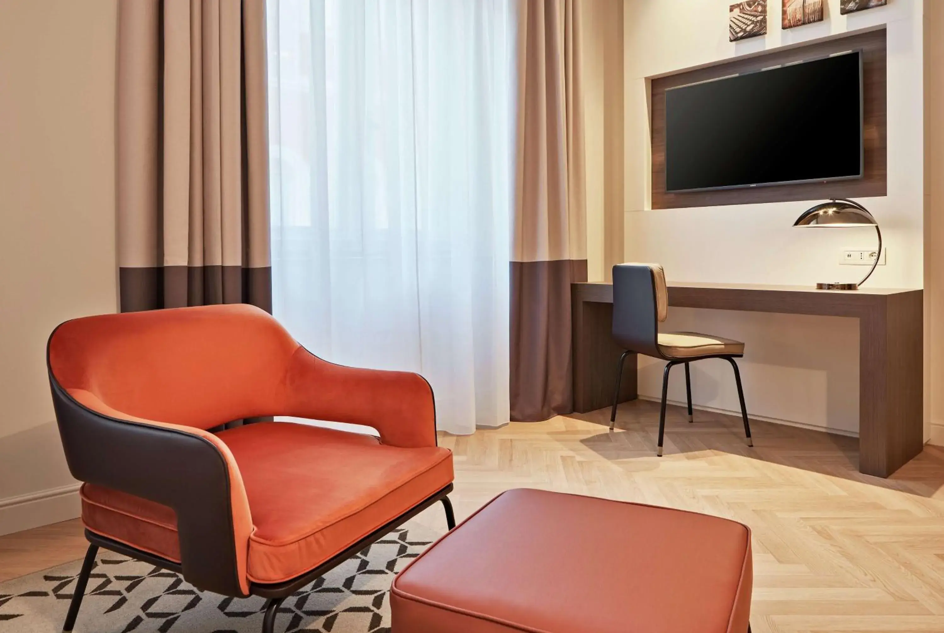 Deluxe Twin Room in DoubleTree By Hilton Trieste Deluxe Twin Room in DoubleTree By Hilton Trieste