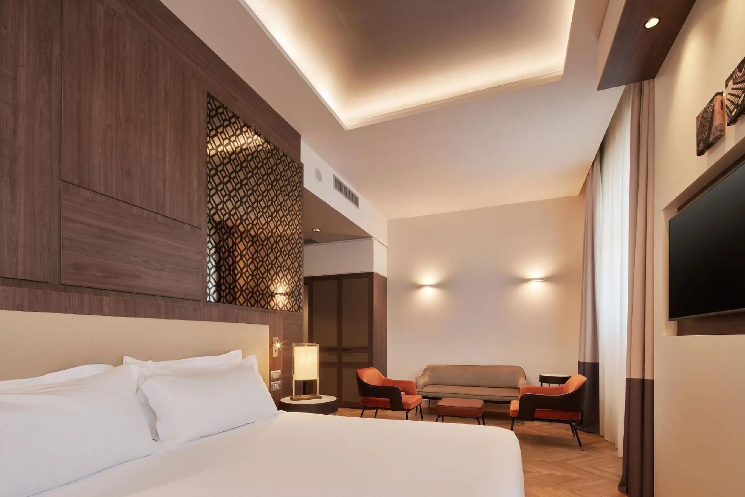 Bedroom, Bed in DoubleTree By Hilton Trieste