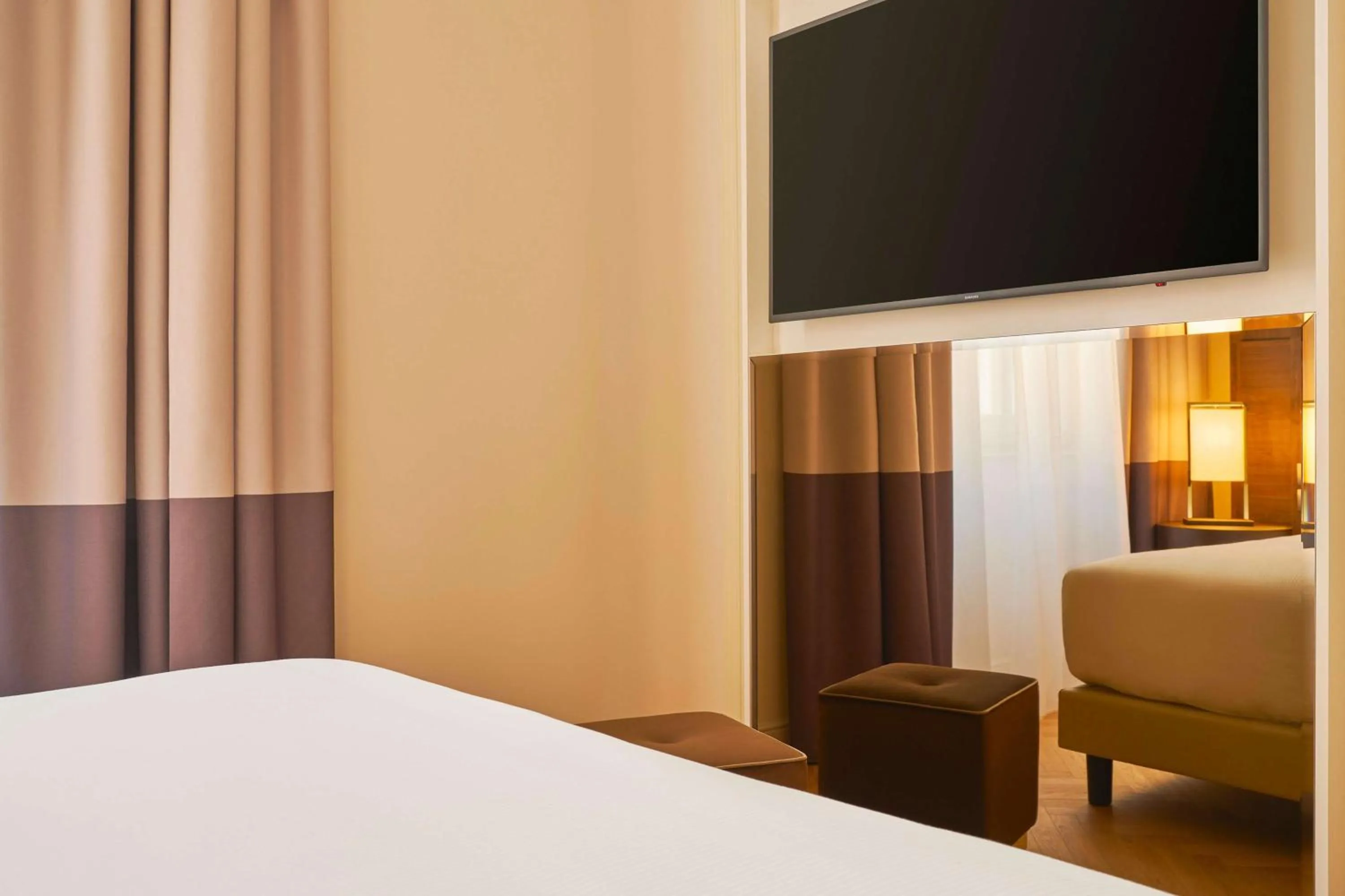 Bedroom, Bed in DoubleTree By Hilton Trieste