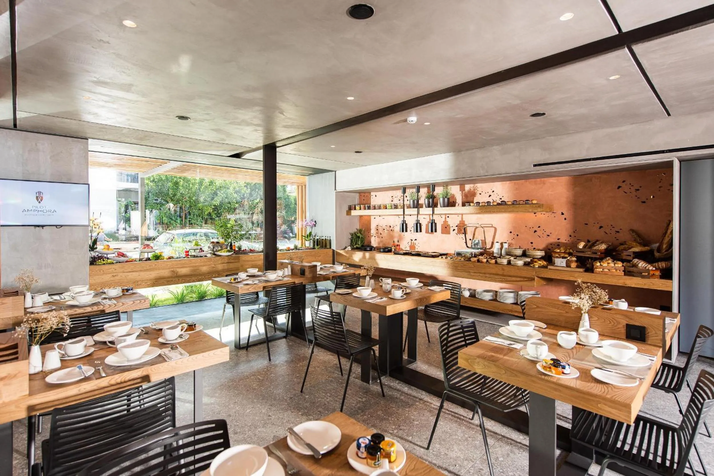 Restaurant/places to eat in Pilot Amphora Boutique Hotel "Adults Only"