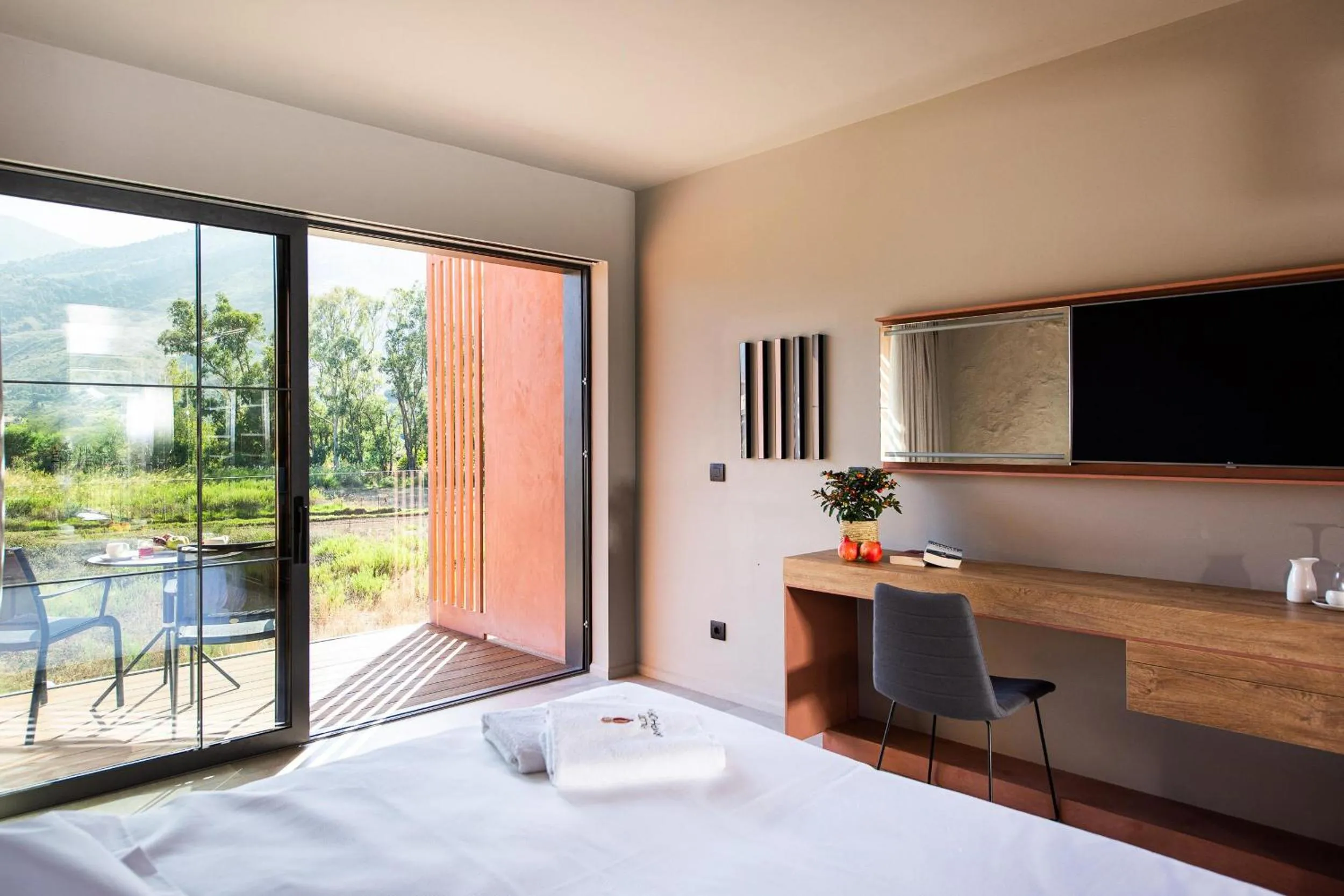 Photo of the whole room, Bed in Pilot Amphora Boutique Hotel "Adults Only"