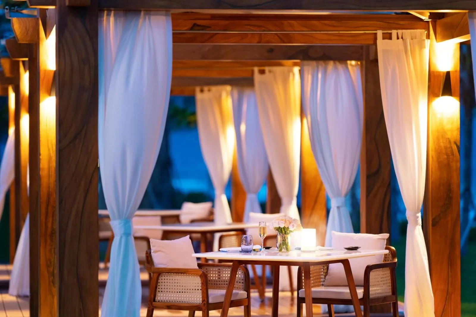 Restaurant/places to eat in Mövenpick Resort Cam Ranh