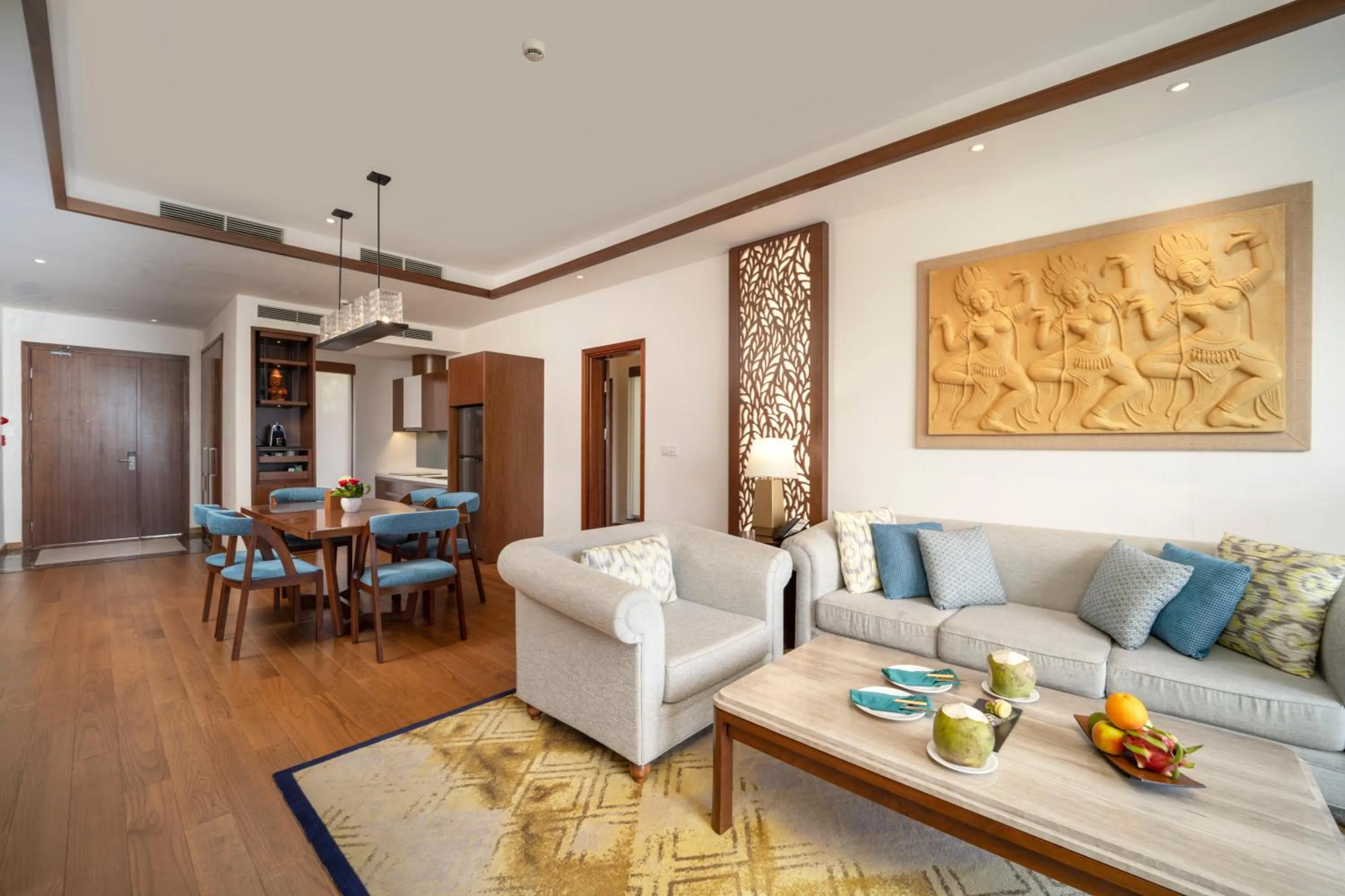 Living room in Mövenpick Resort Cam Ranh