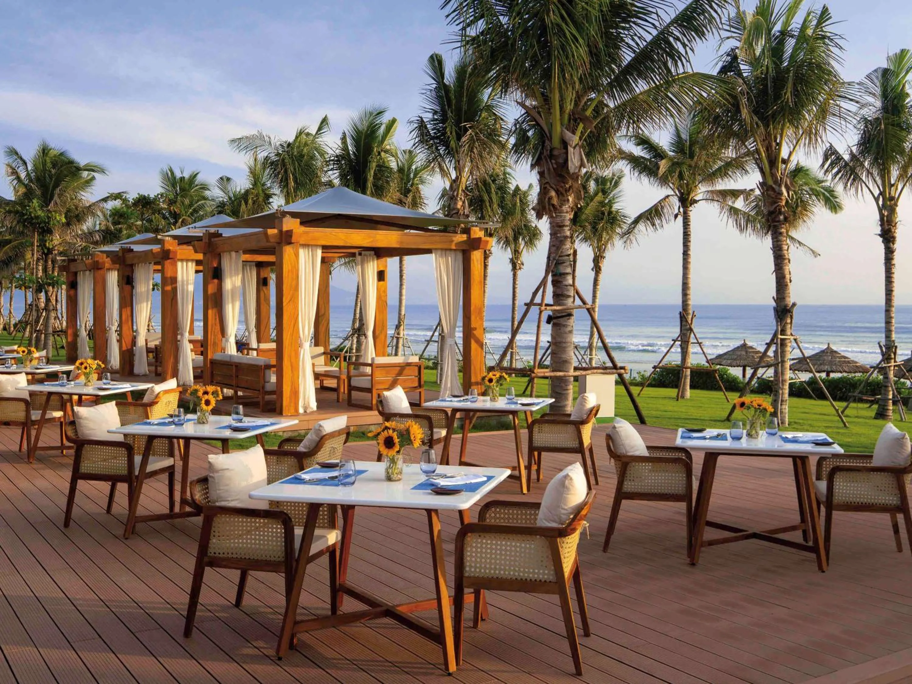 Restaurant/places to eat in Mövenpick Resort Cam Ranh