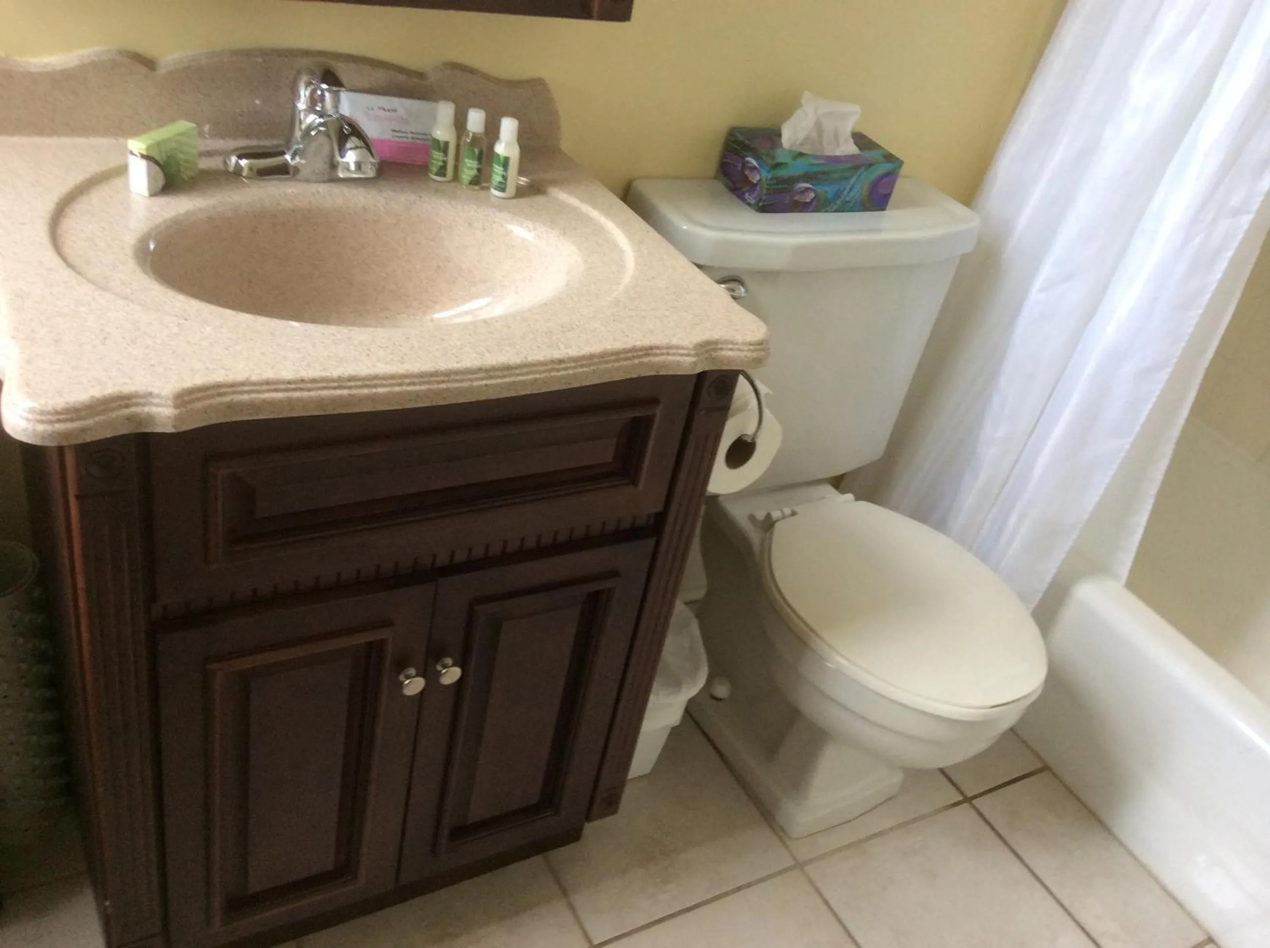 Bathroom in Chipman Hill Suites - Sydney Street