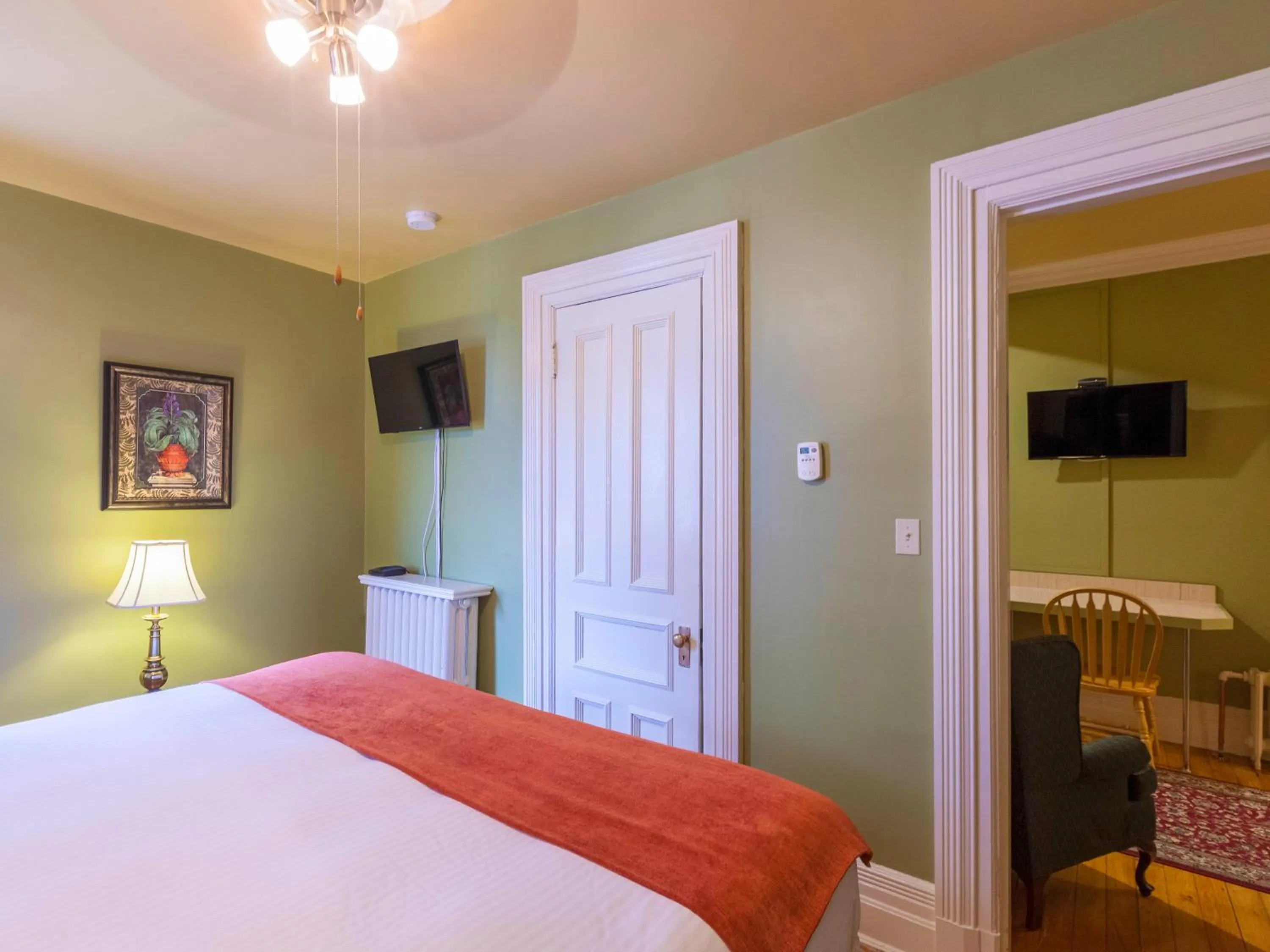 Bedroom in Chipman Hill Suites - Sydney Street