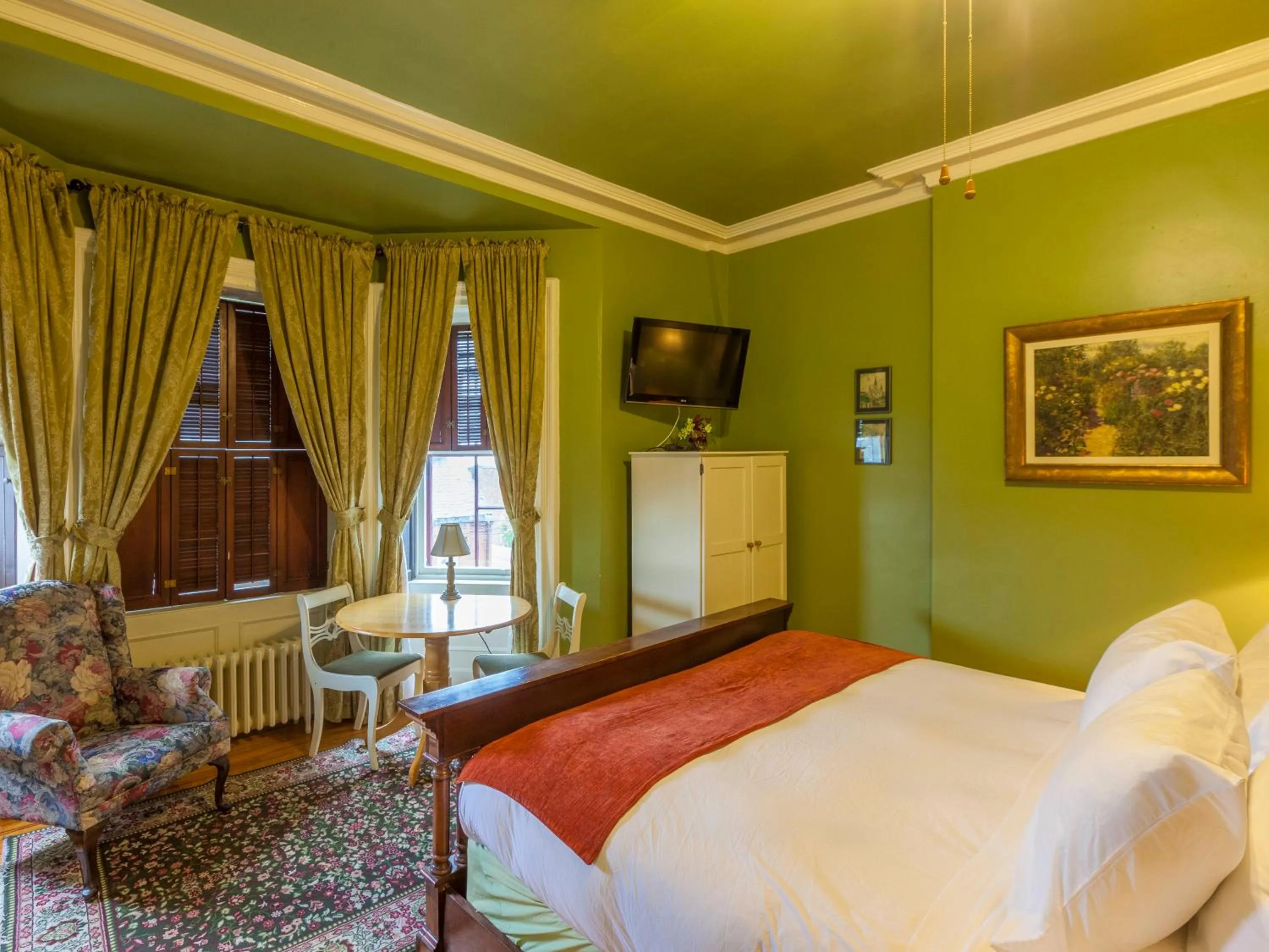 Bed in Chipman Hill Suites - Sydney Street