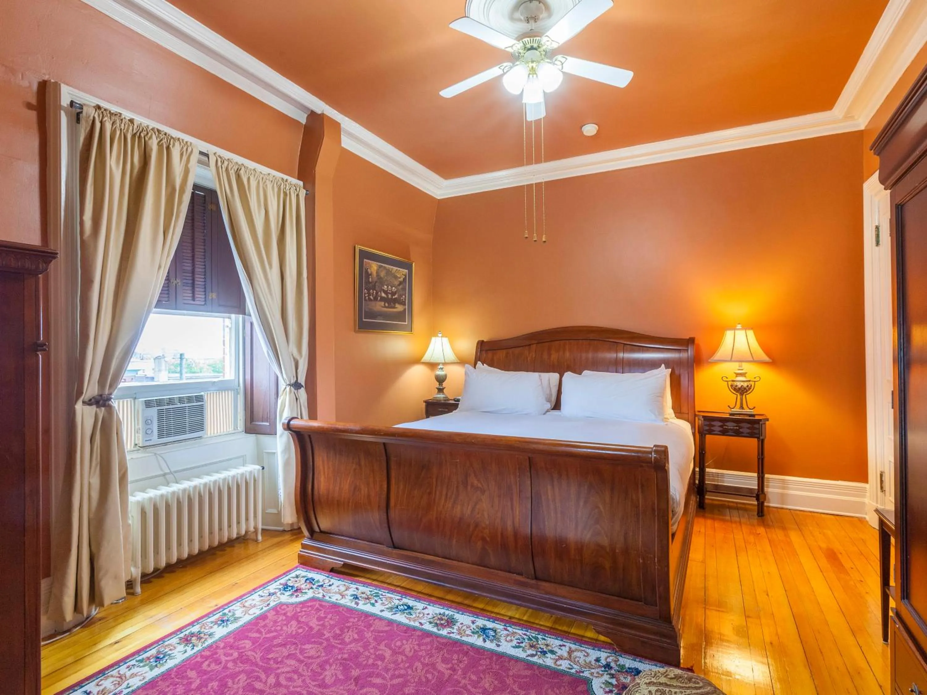 Bedroom in Chipman Hill Suites - Sydney Street