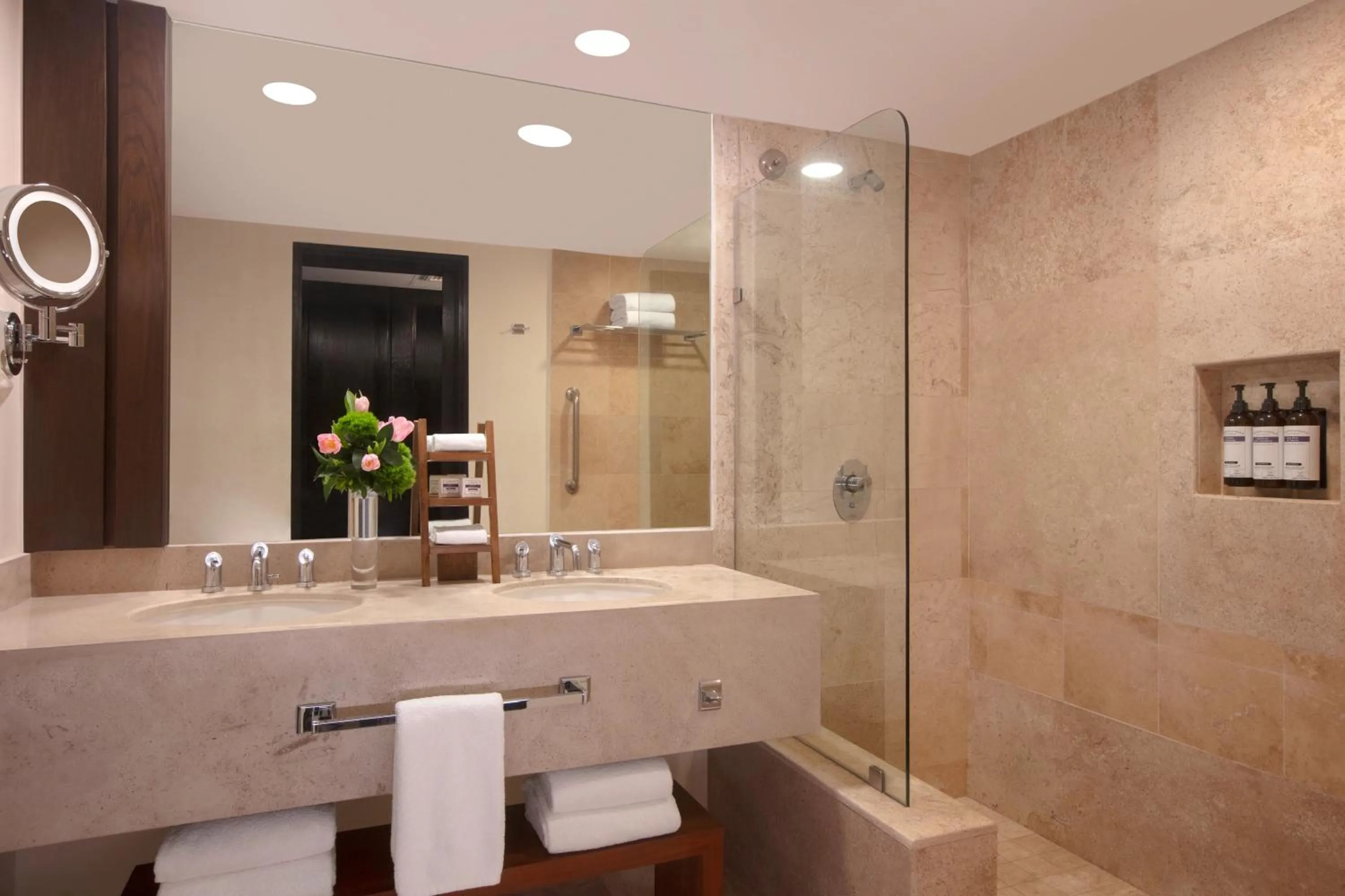 Bathroom in Dreams Sands Cancun Resort & Spa